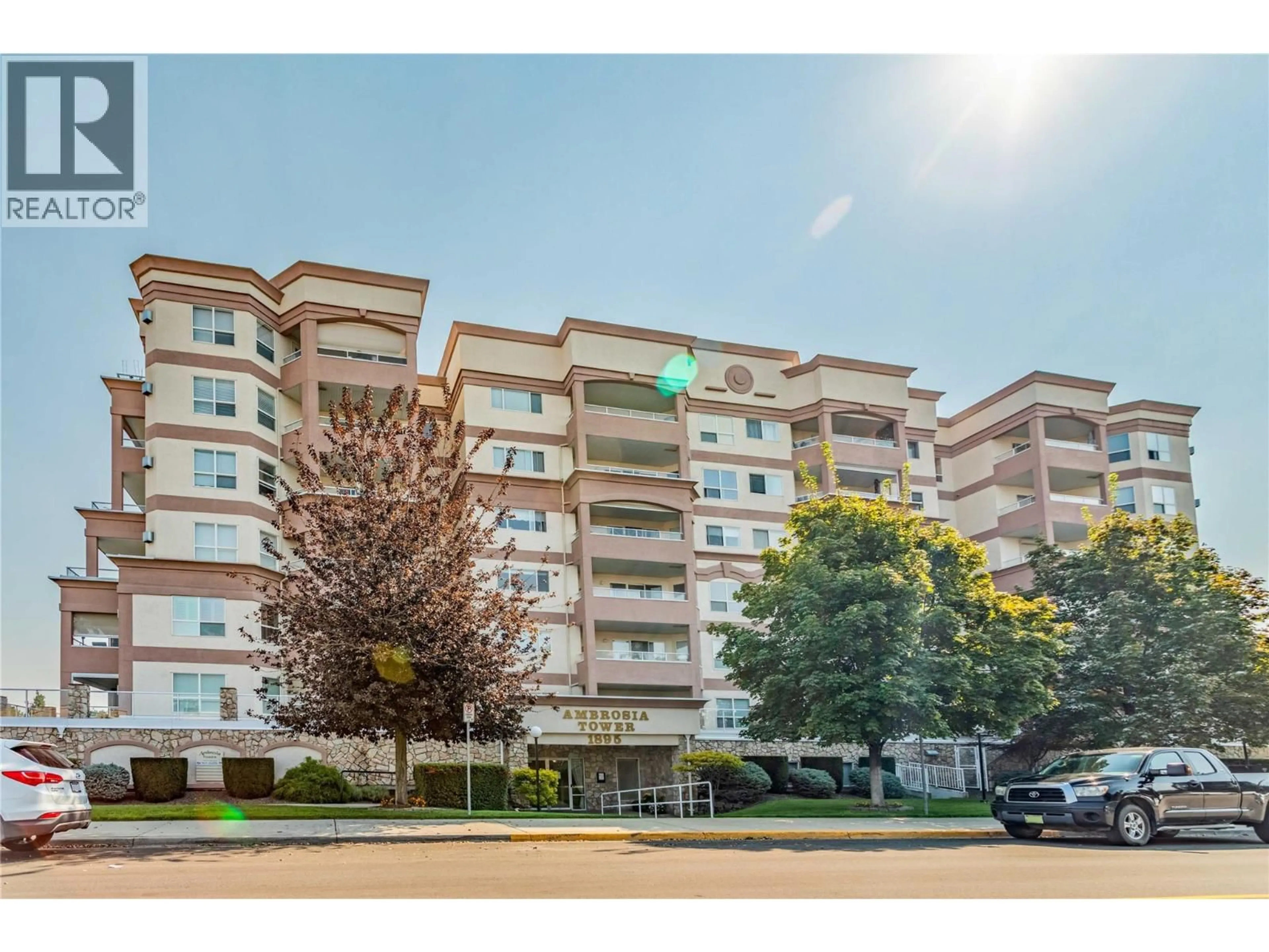 Unknown for 303 - 1895 AMBROSI ROAD, Kelowna British Columbia V1Y4R8