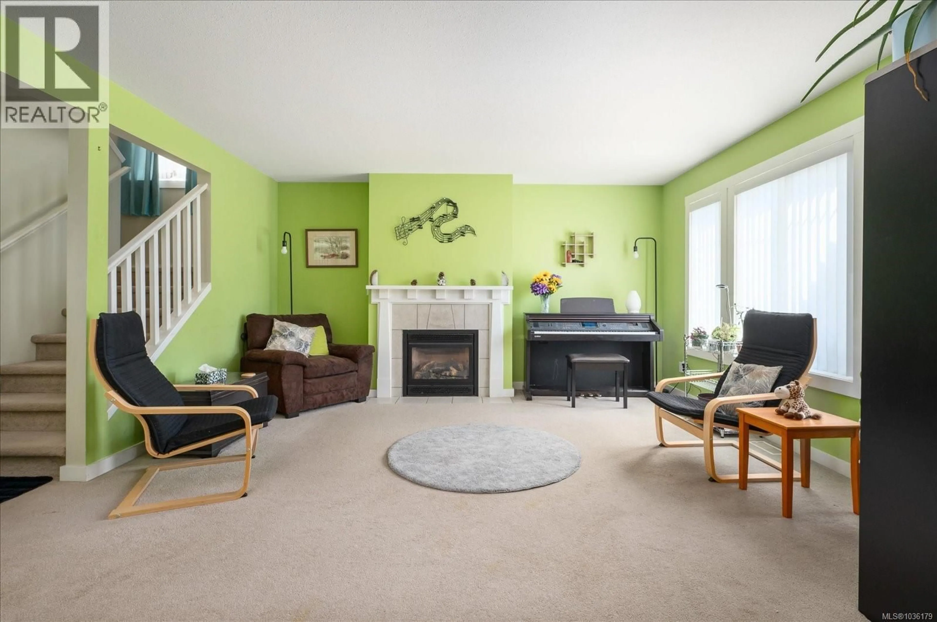 Living room with furniture, unknown for 1342 CEDARWOOD ROAD, Ladysmith British Columbia V9R1R4