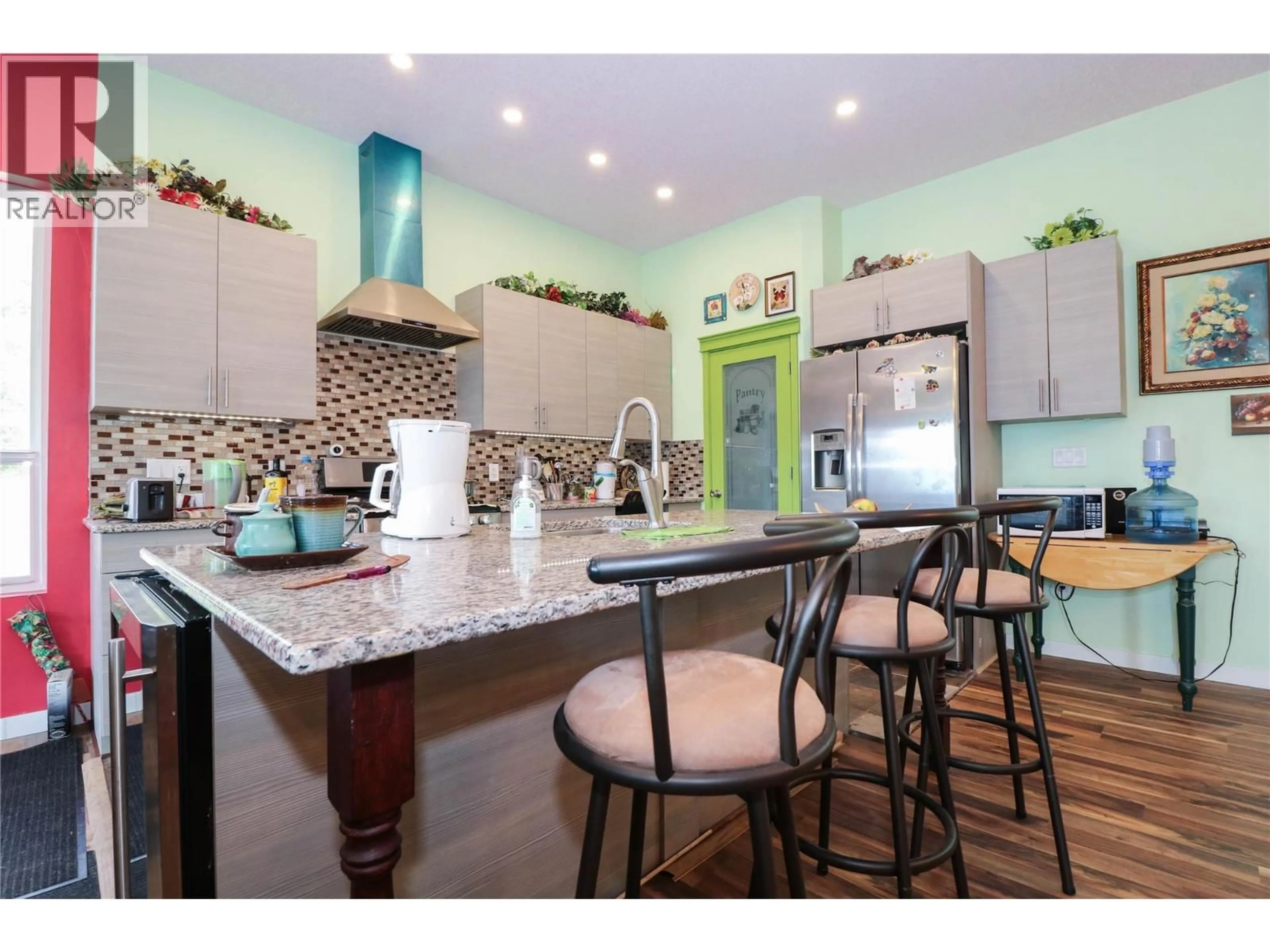 Open concept kitchen, unknown for 82 PEREGRINE WAY, Vernon British Columbia V1H1E4