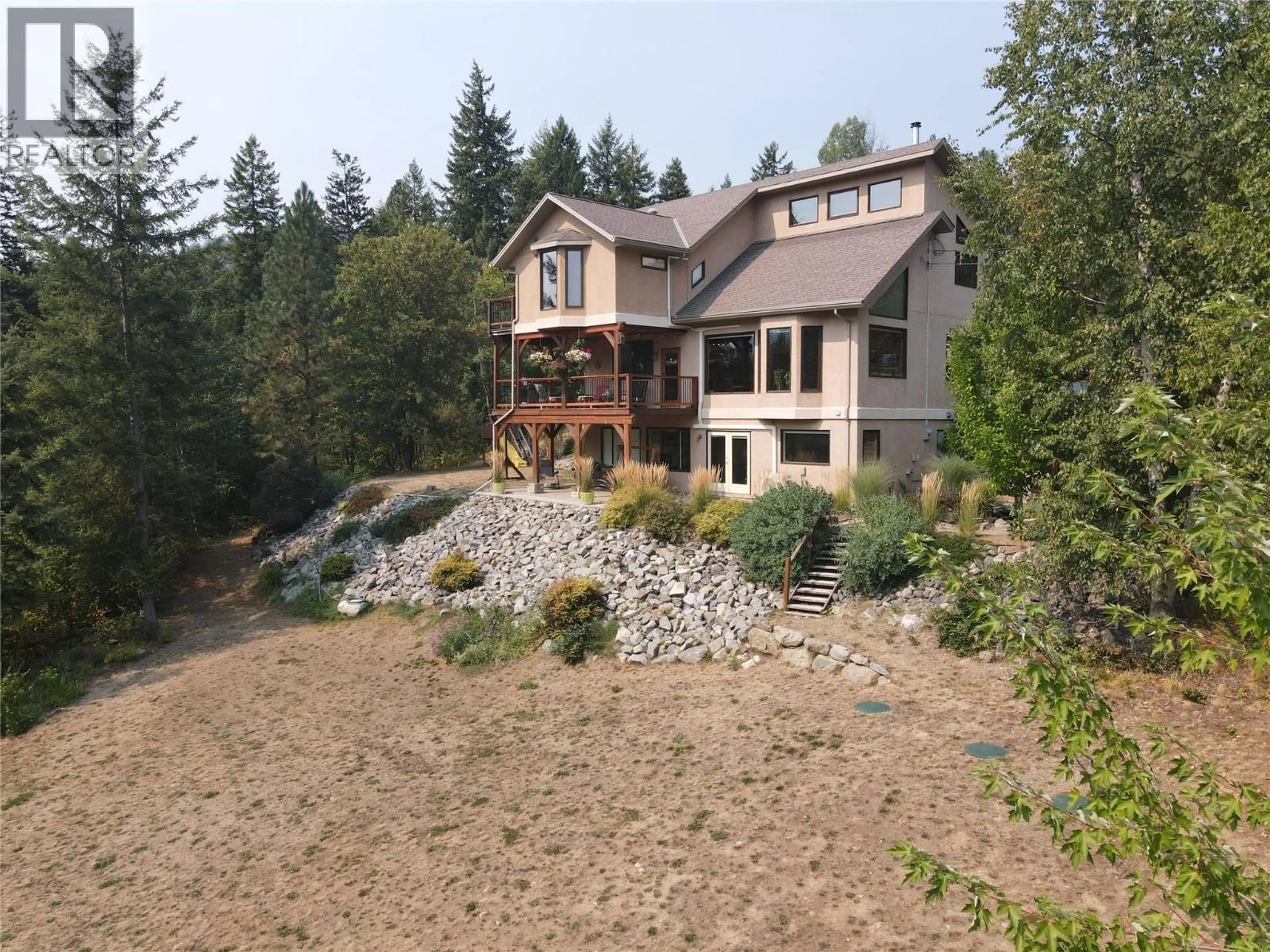 A pic from outside/outdoor area/front of a property/back of a property/a pic from drone, water/lake/river/ocean view for 4510 BEASLEY WEST ROAD, Nelson British Columbia V0G2G0