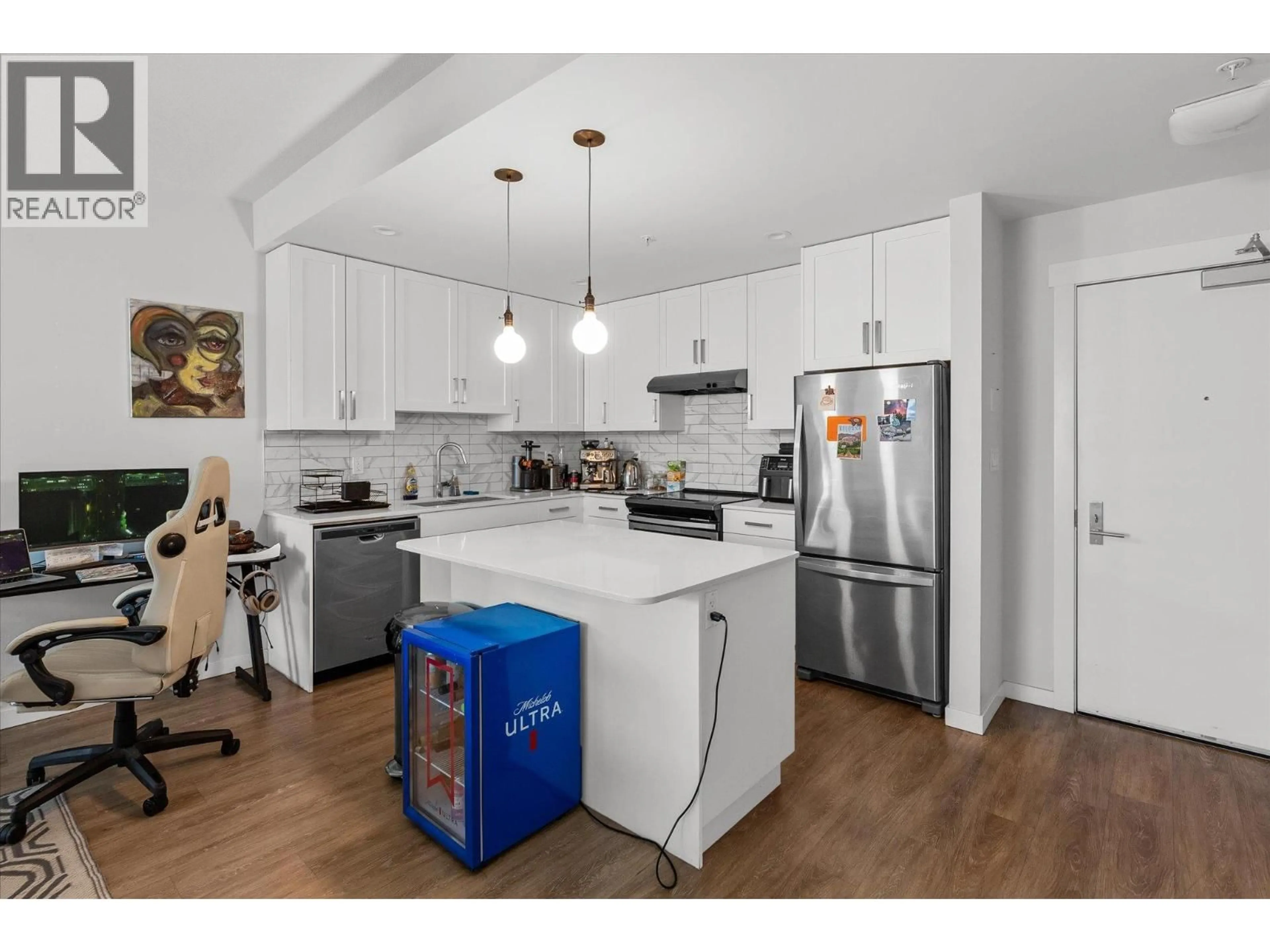 Open concept kitchen, unknown for 207 - 710 STOCKWELL AVENUE, Kelowna British Columbia V1Y6V9