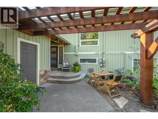 975 HERON COURT, Oliver 3