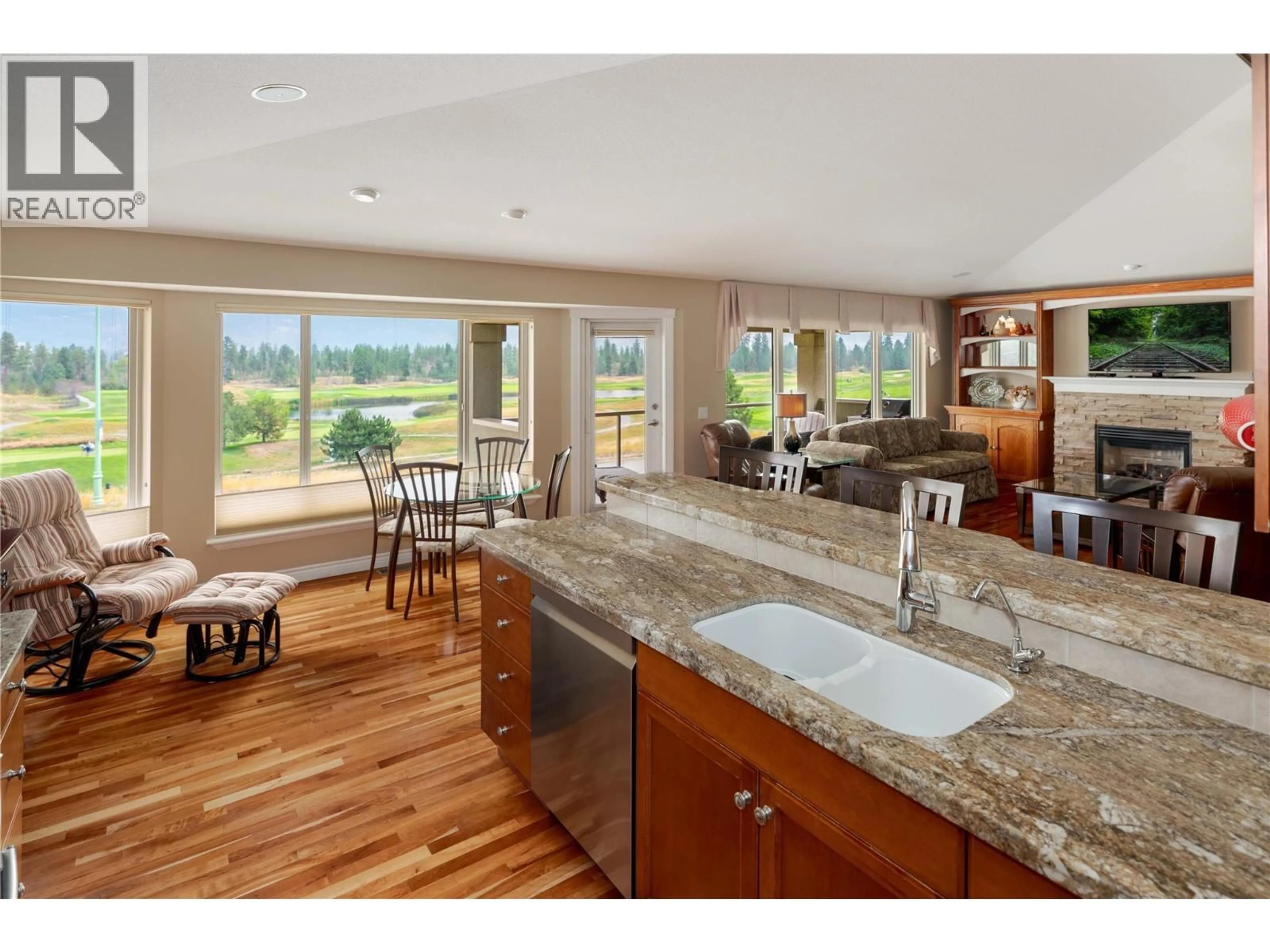 Open concept kitchen, ceramic/tile floor for 111 - 2455 QUAIL RIDGE BOULEVARD, Kelowna British Columbia V1V2S8