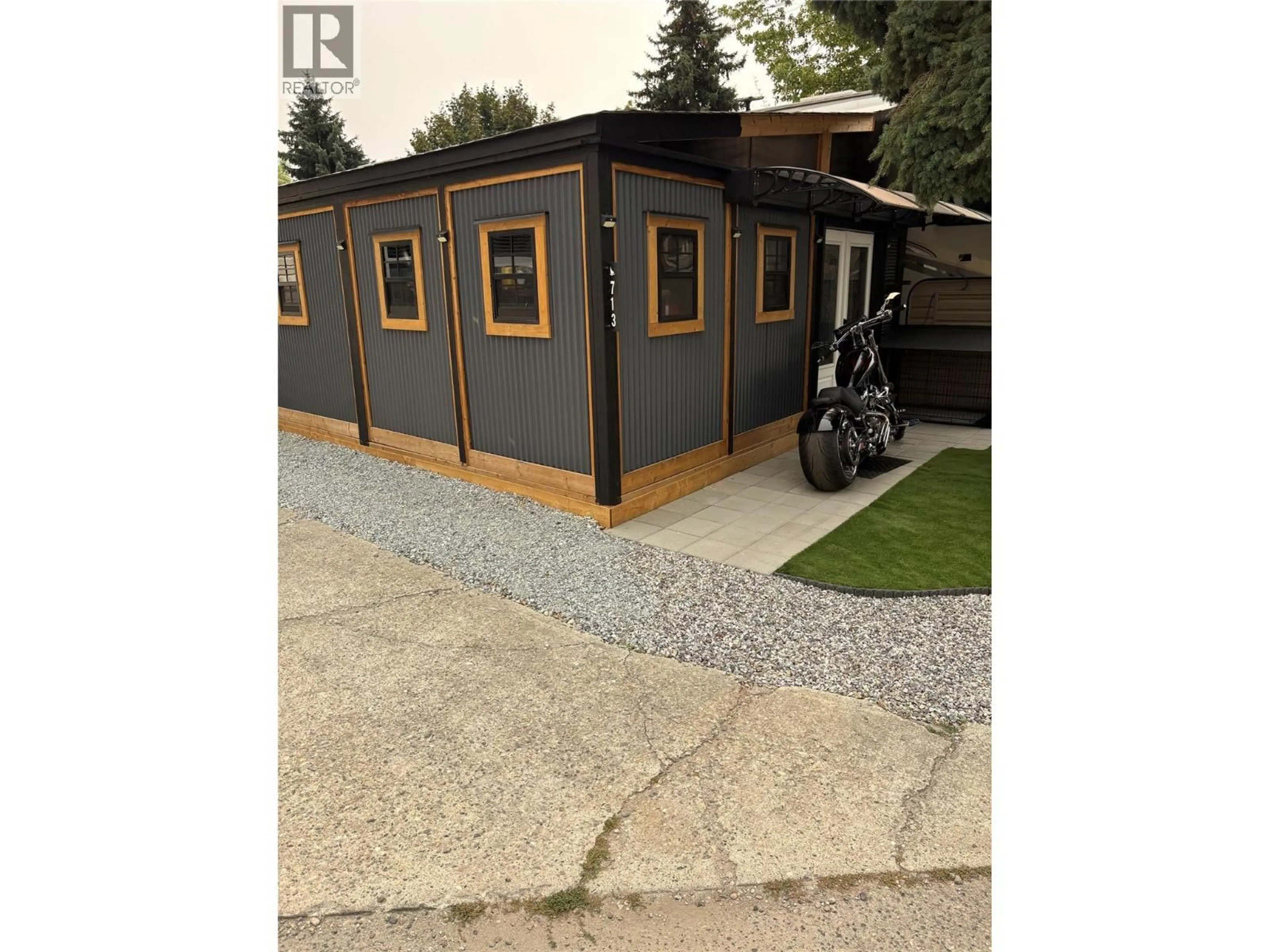 Shed for 713 - 415 COMMONWEALTH ROAD, Kelowna British Columbia V4V1P4