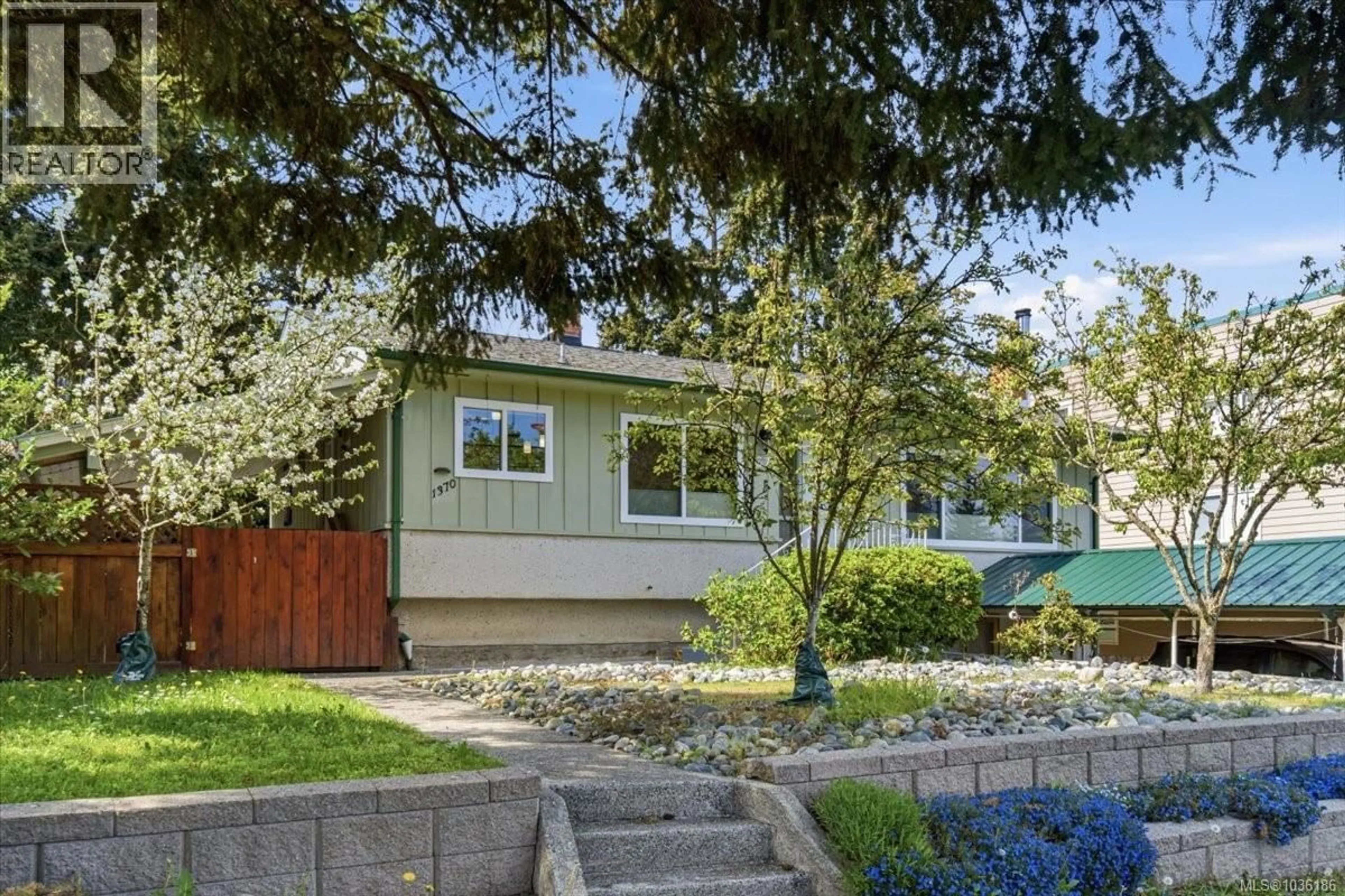 Unknown for 1370 GRAHAM CRESCENT, Nanaimo British Columbia V9S2E3
