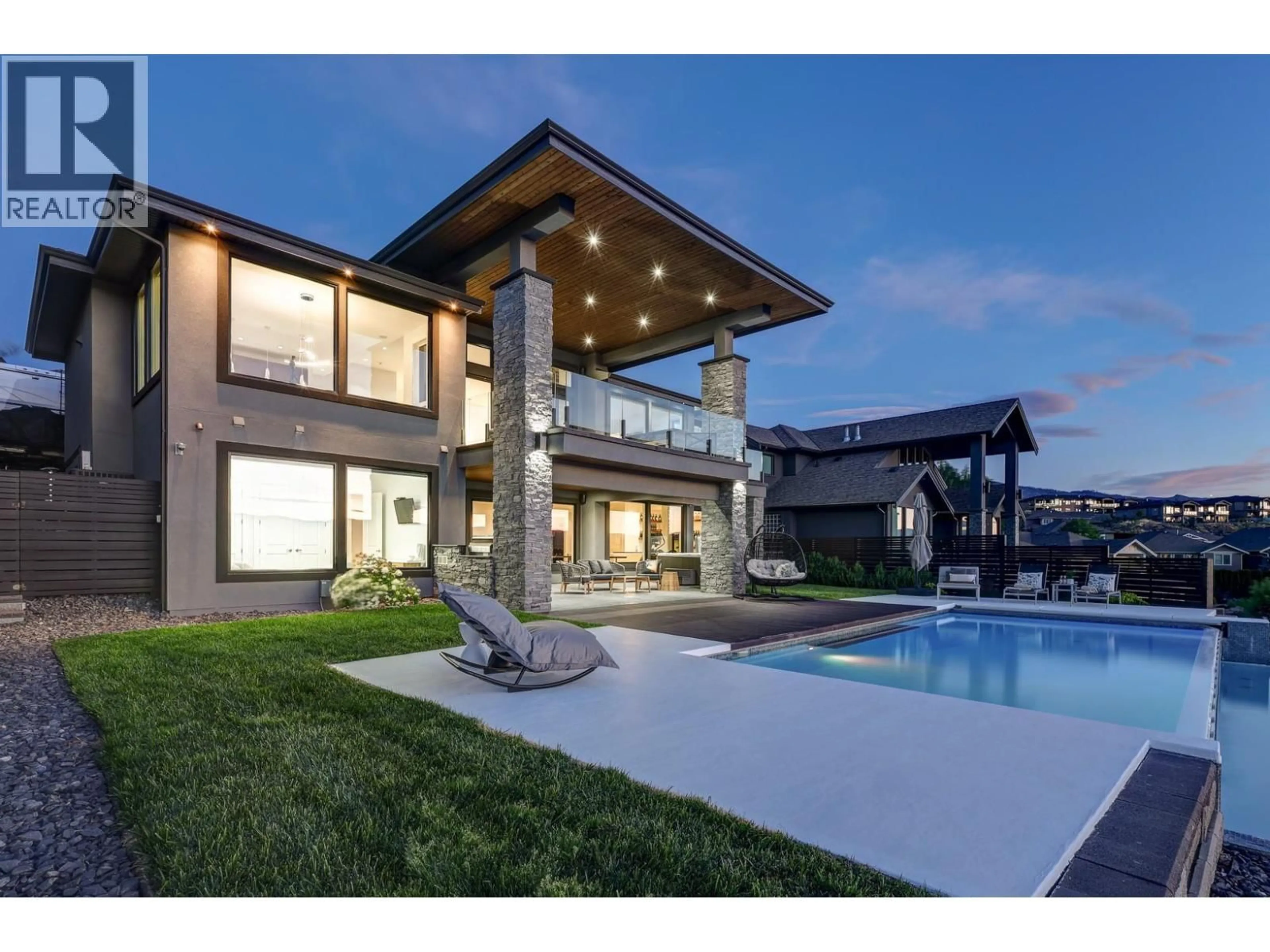 Unknown for 858 CLARANCE AVENUE, Kelowna British Columbia V1W5H4