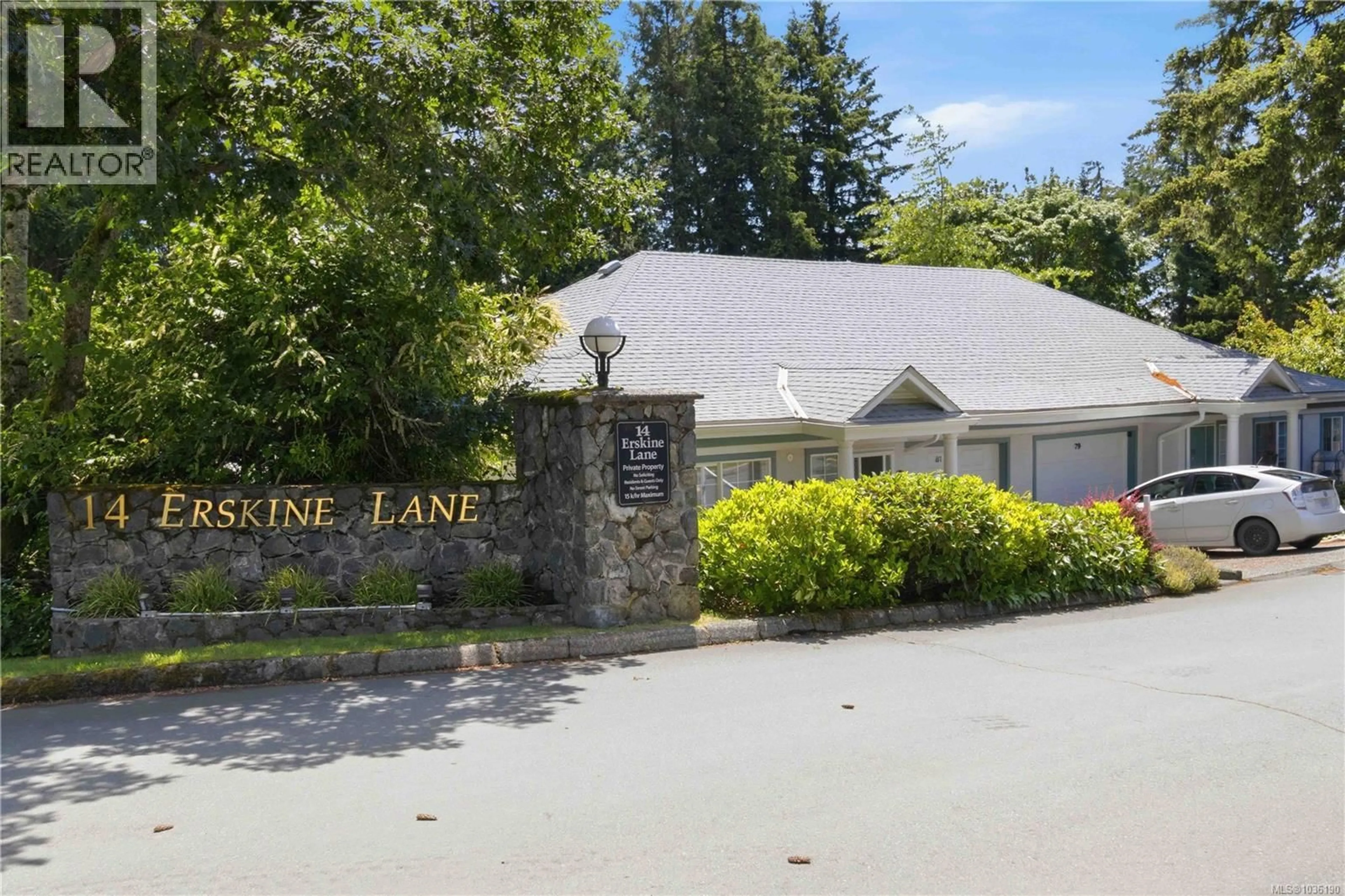 Patio, water/lake/river/ocean view for 81 - 14 ERSKINE LANE, View Royal British Columbia V8Z7S7