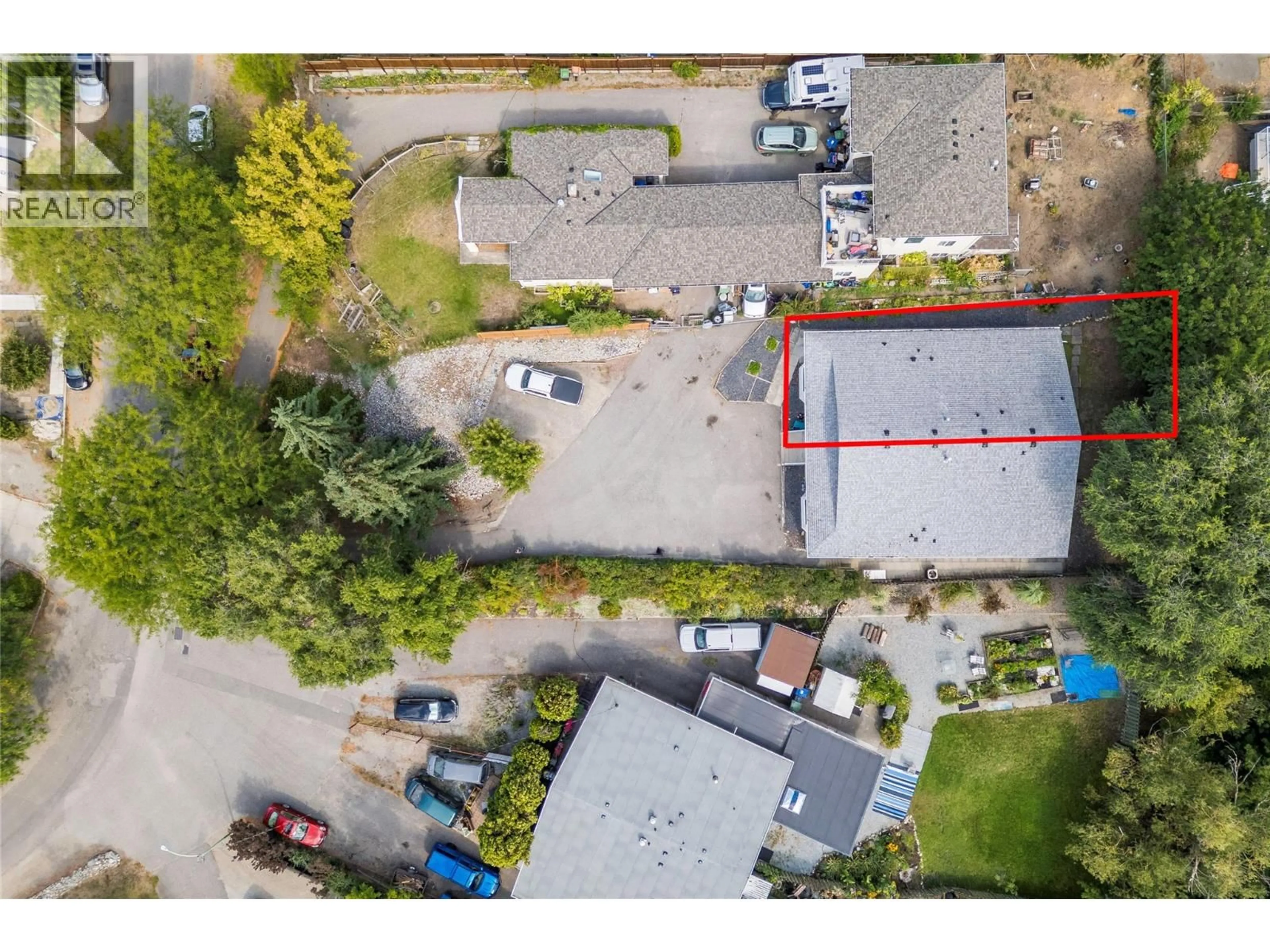 A pic from outside/outdoor area/front of a property/back of a property/a pic from drone, street for 1375 ORCHARD DRIVE, Kelowna British Columbia V1Y3V1