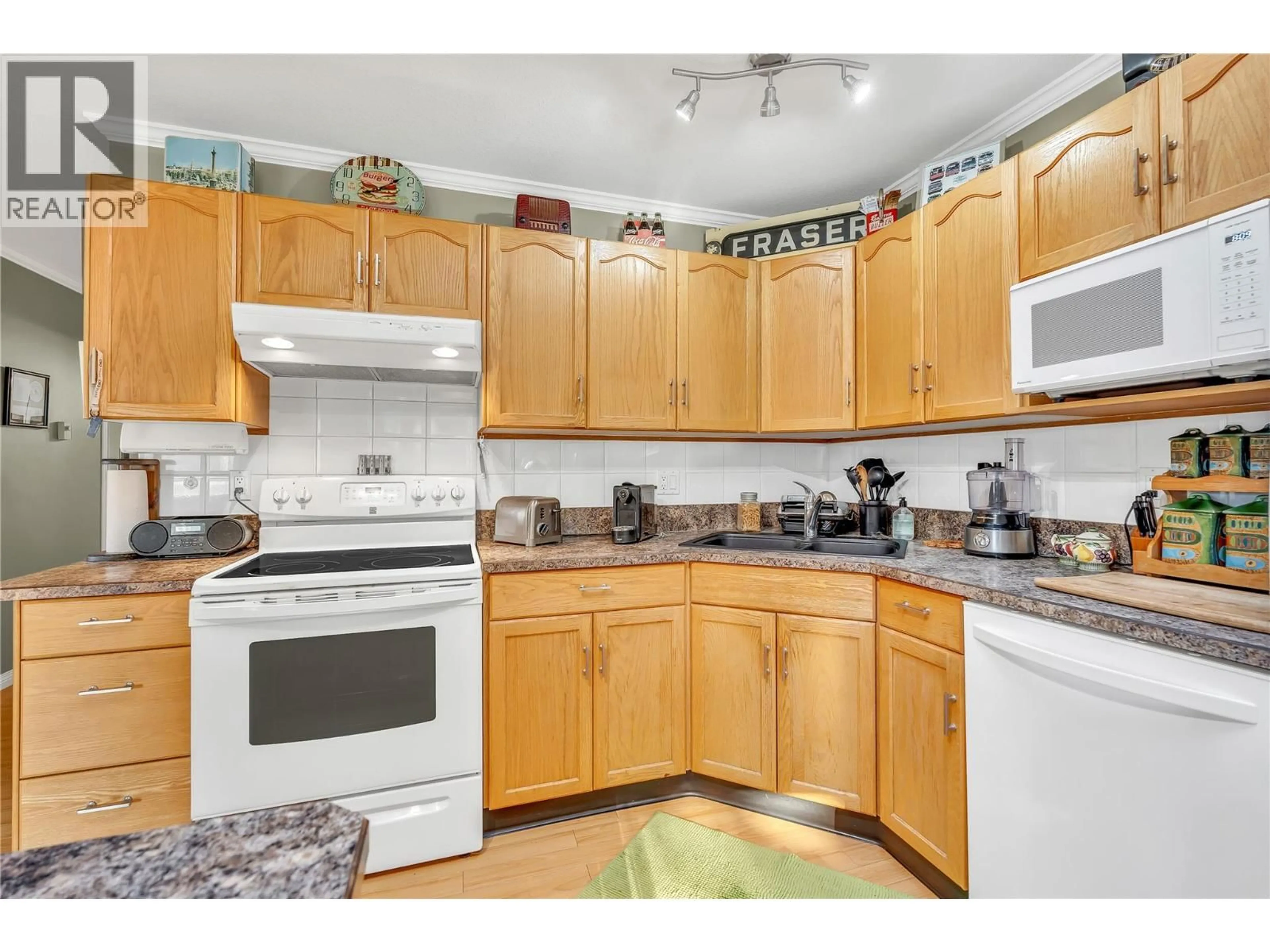 Standard kitchen, unknown for 305 - 102 VAN HORNE STREET, Penticton British Columbia V2A4K2