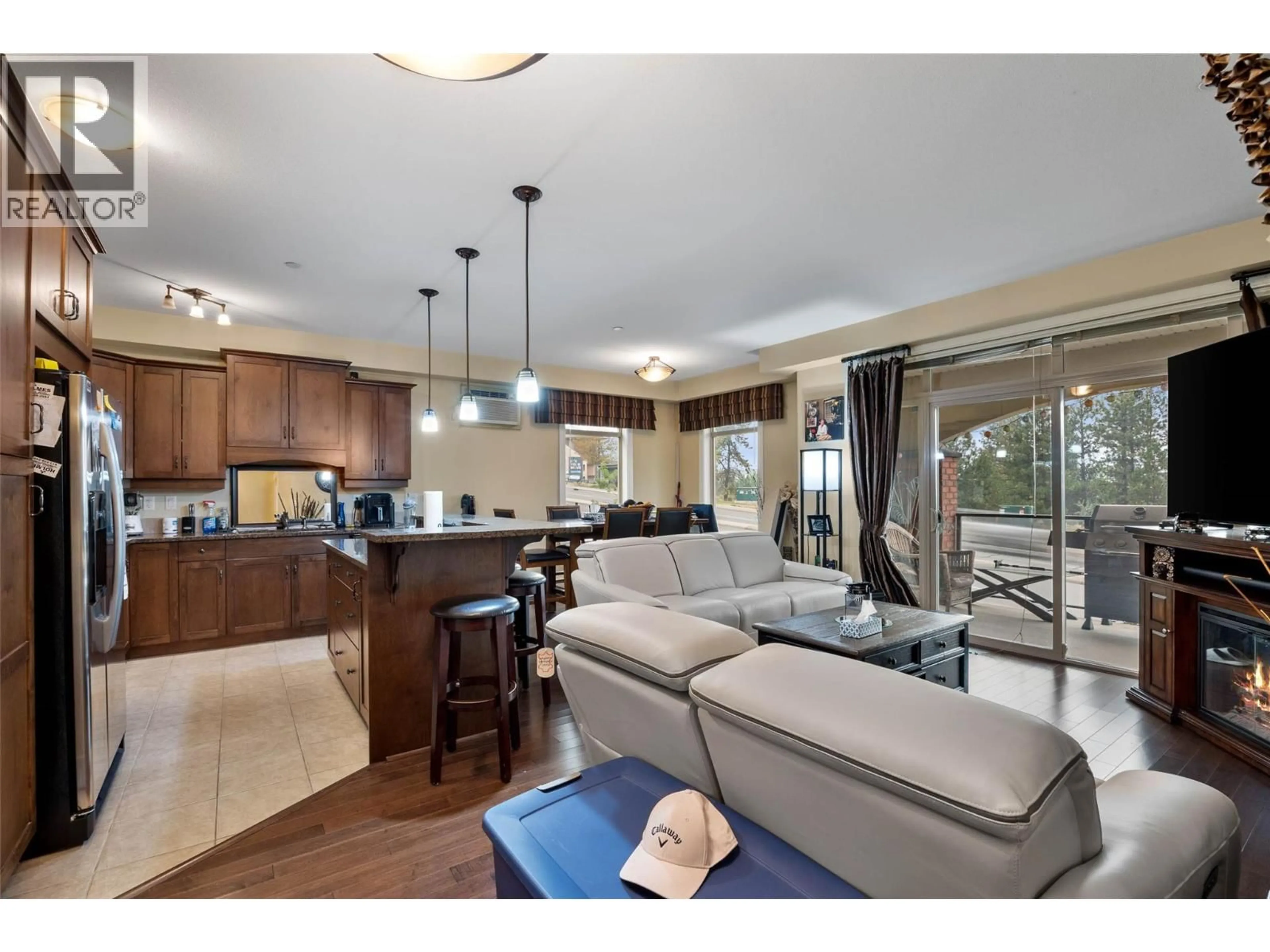 Open concept kitchen, unknown for 208 - 795 MCGILL ROAD, Kamloops British Columbia V2C0B9