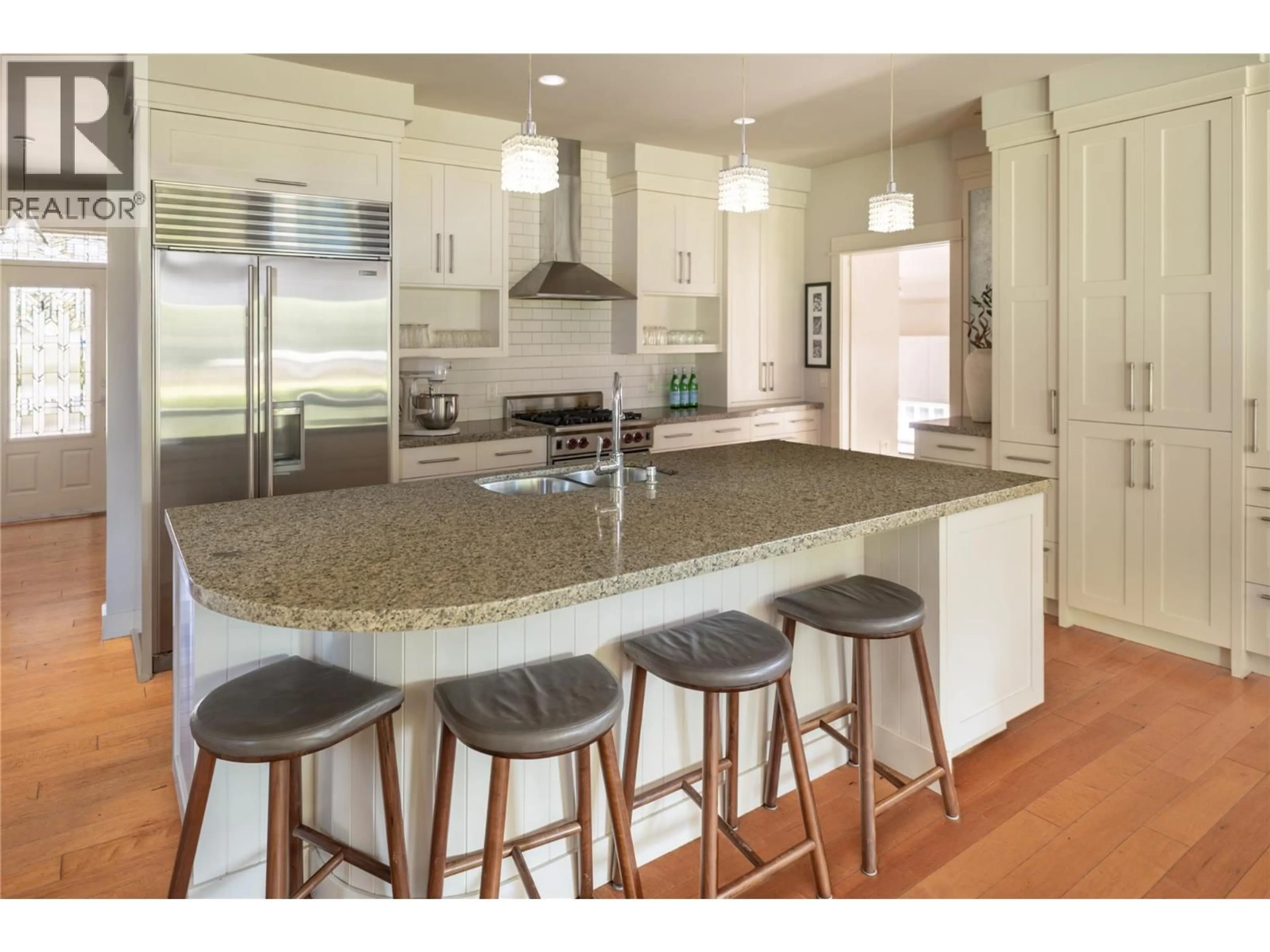 Open concept kitchen, unknown for 529 KNOWLES ROAD, Kelowna British Columbia V1W1H4