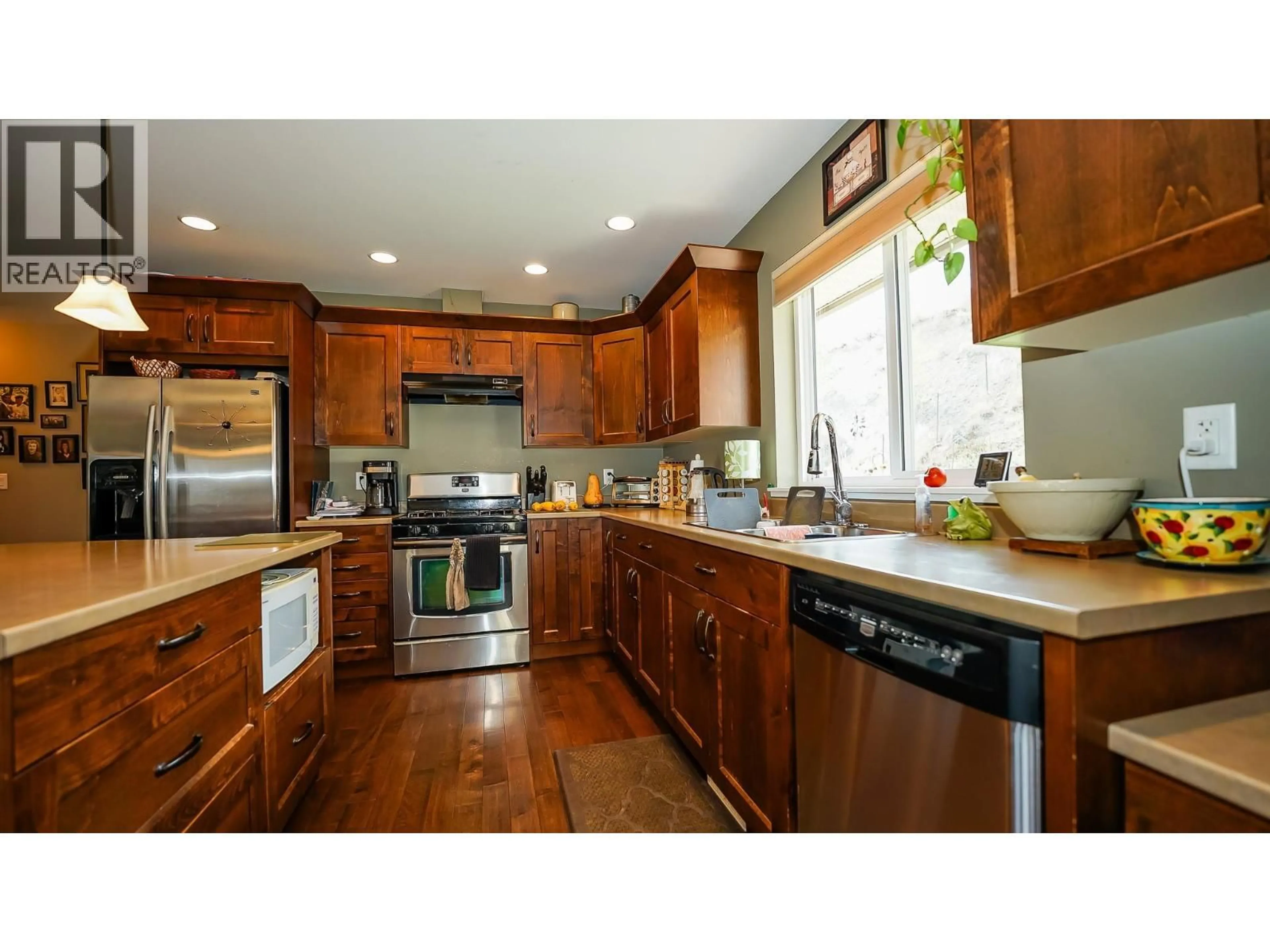 Open concept kitchen, unknown for 2023 SADDLEBACK DRIVE, Kamloops British Columbia V2B0A6