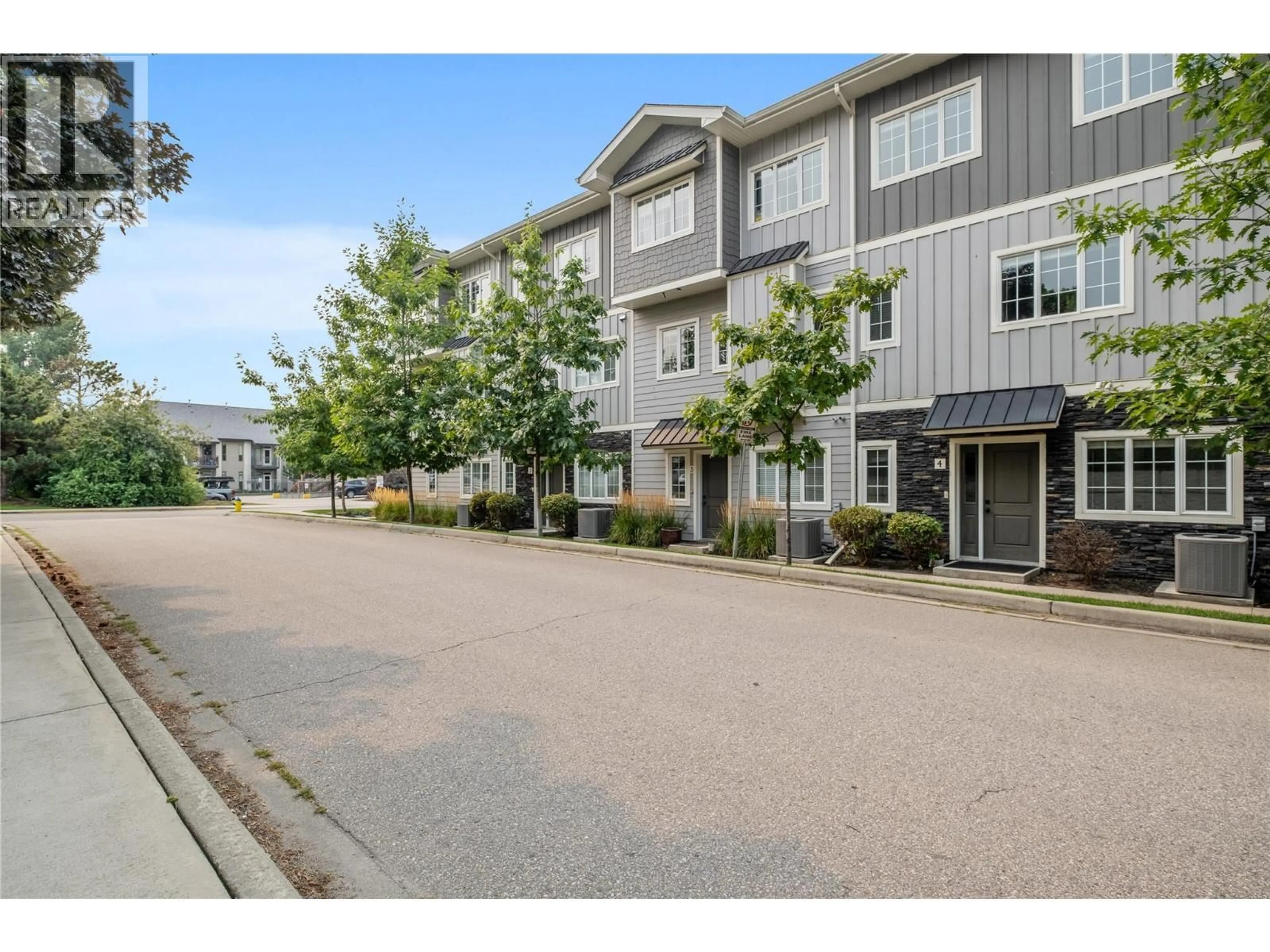 Unknown for 4 - 644 LEQUIME ROAD, Kelowna British Columbia V1W1A4