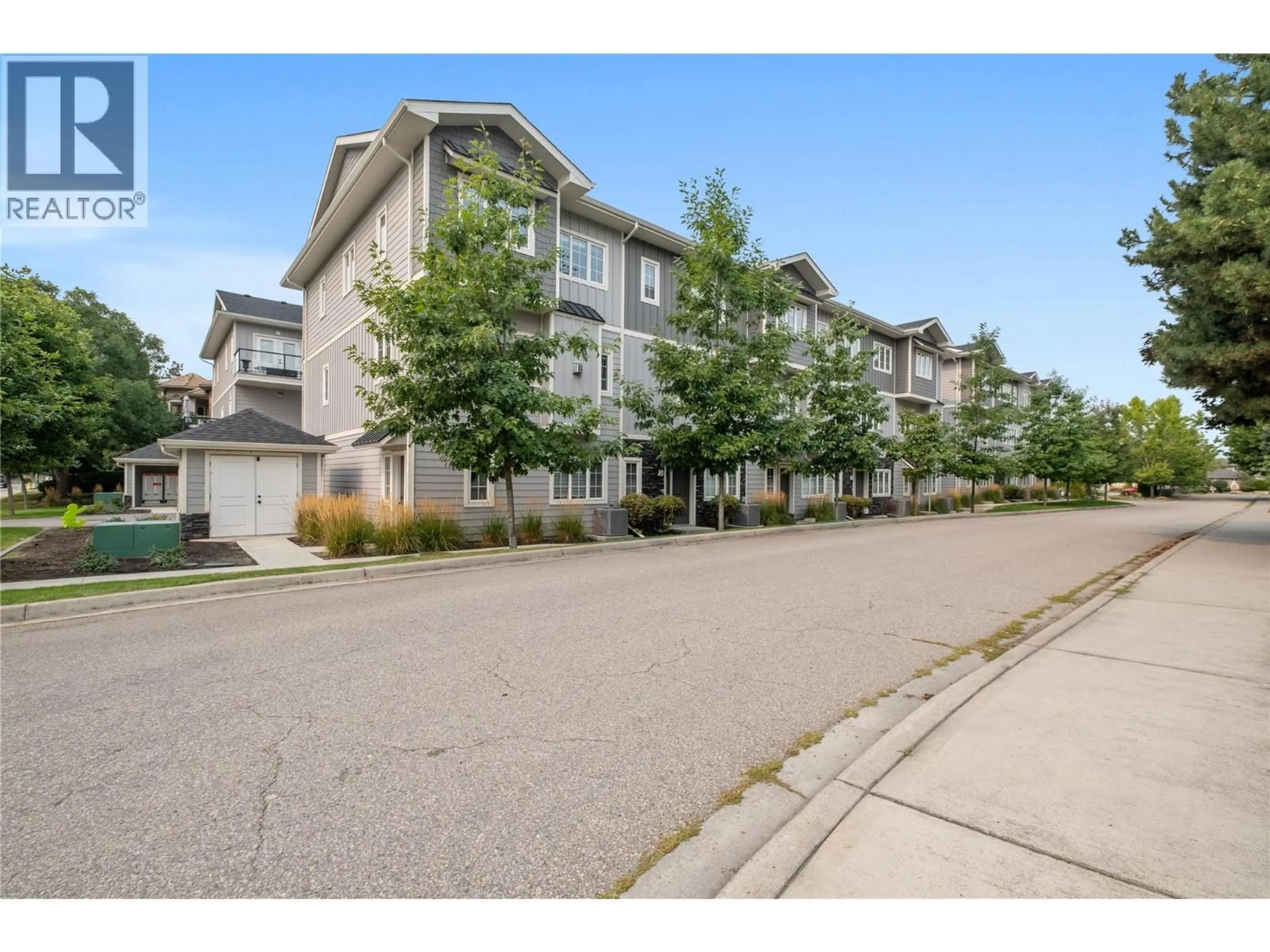 Unknown for 4 - 644 LEQUIME ROAD, Kelowna British Columbia V1W1A4