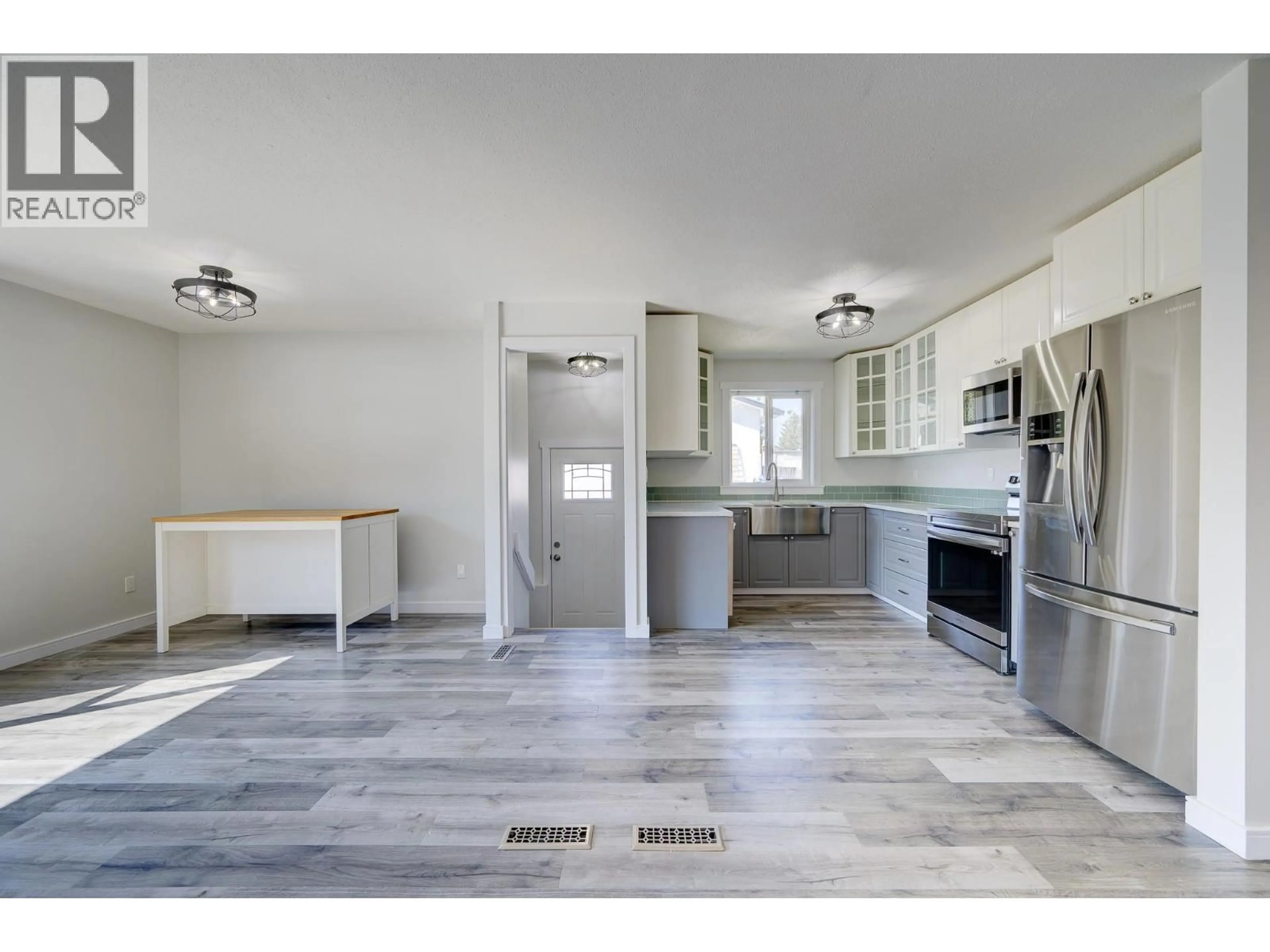 Open concept kitchen, unknown for 397 BASALT DRIVE, Logan Lake British Columbia V0K1W0