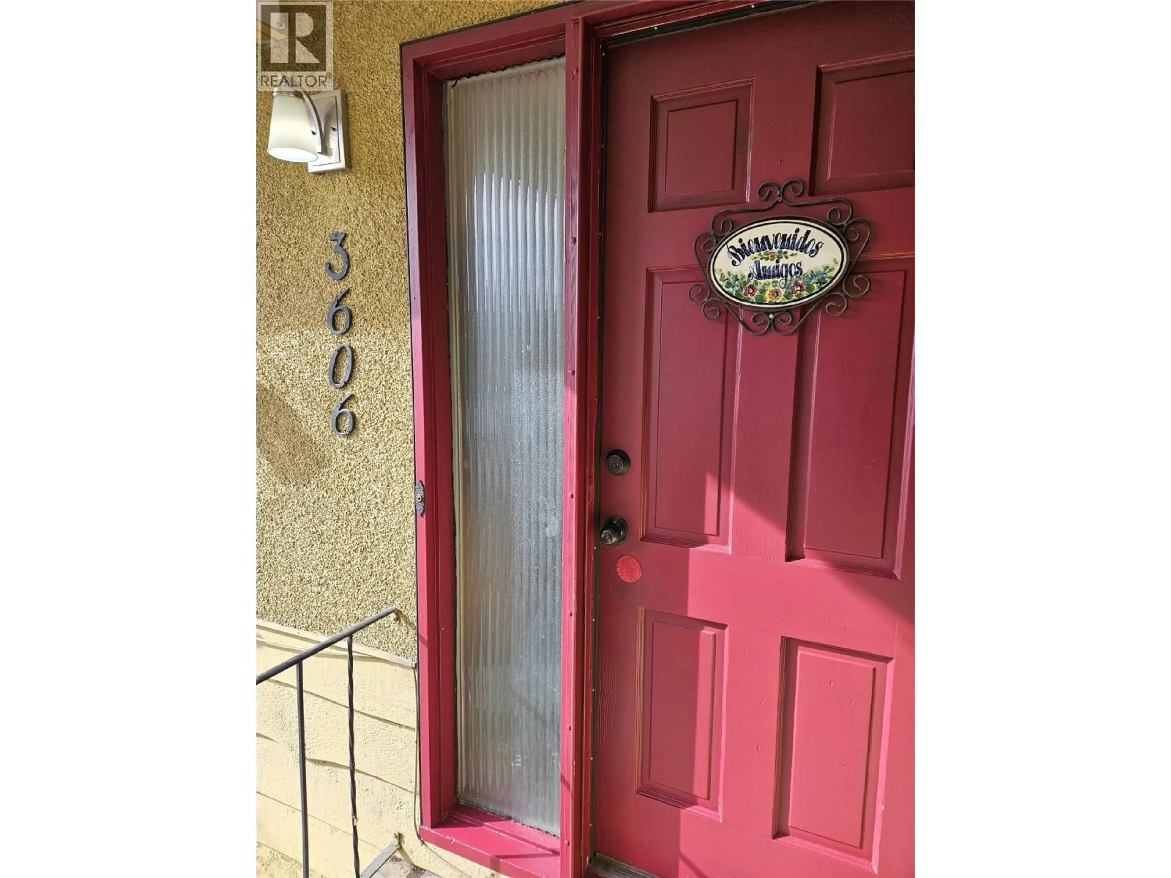Indoor entryway for 3606 OLD OKANAGAN HIGHWAY, West Kelowna British Columbia V4T1P4