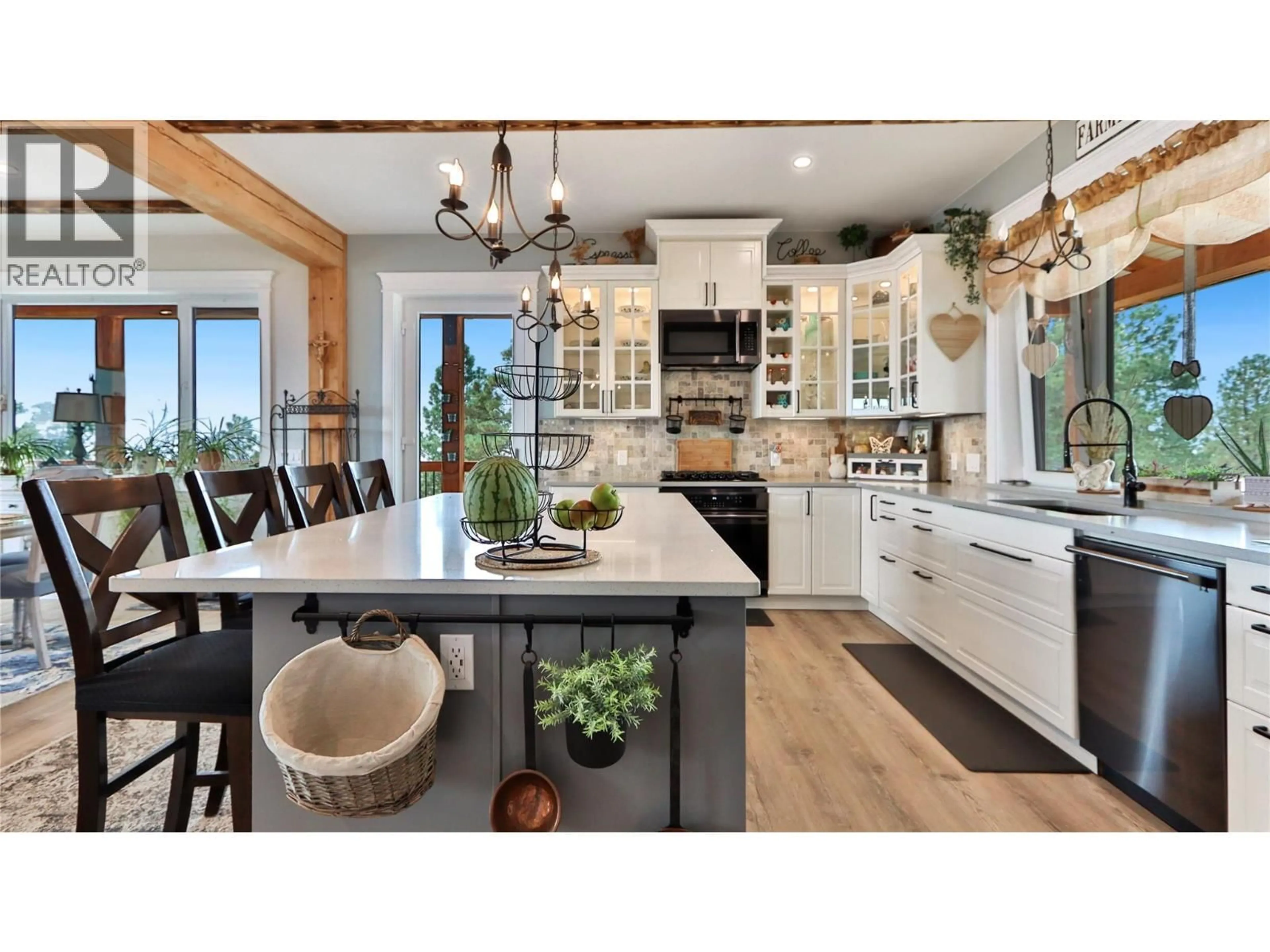 Open concept kitchen, unknown for 137 EAGLE POINT OTHER, Osoyoos British Columbia V0H1V6