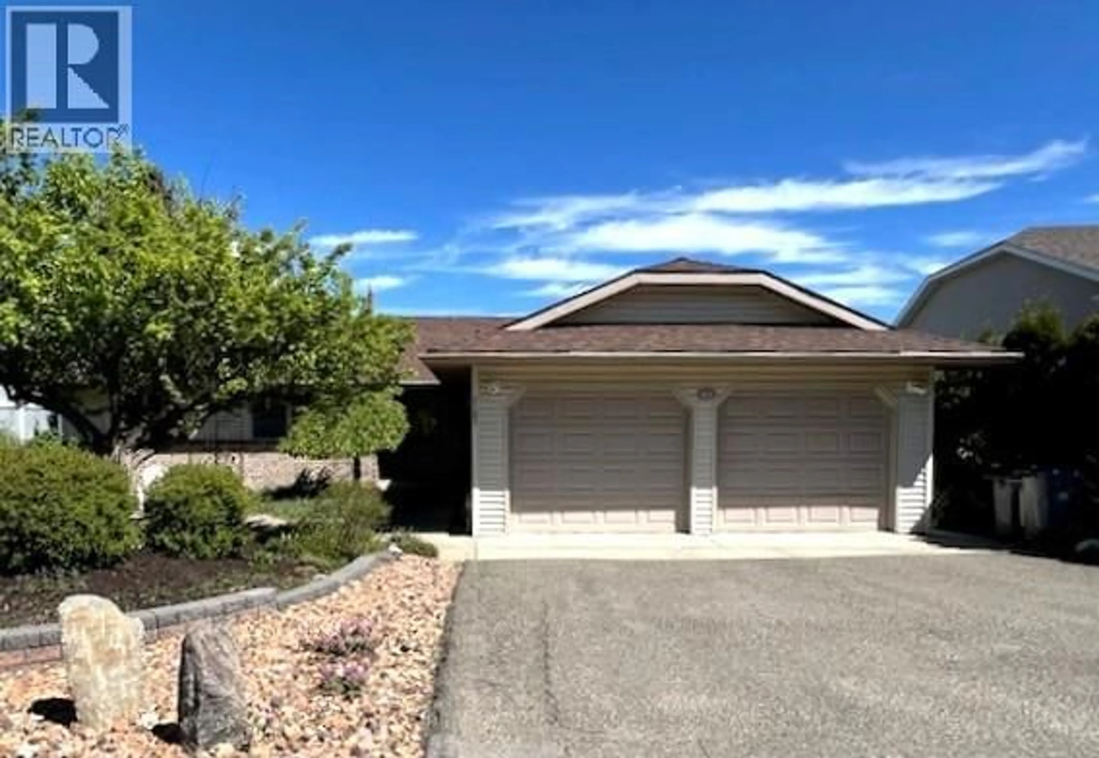 A pic from outside/outdoor area/front of a property/back of a property/a pic from drone, street for 2163 GARYMEDE DRIVE, Kamloops British Columbia V1S1K8