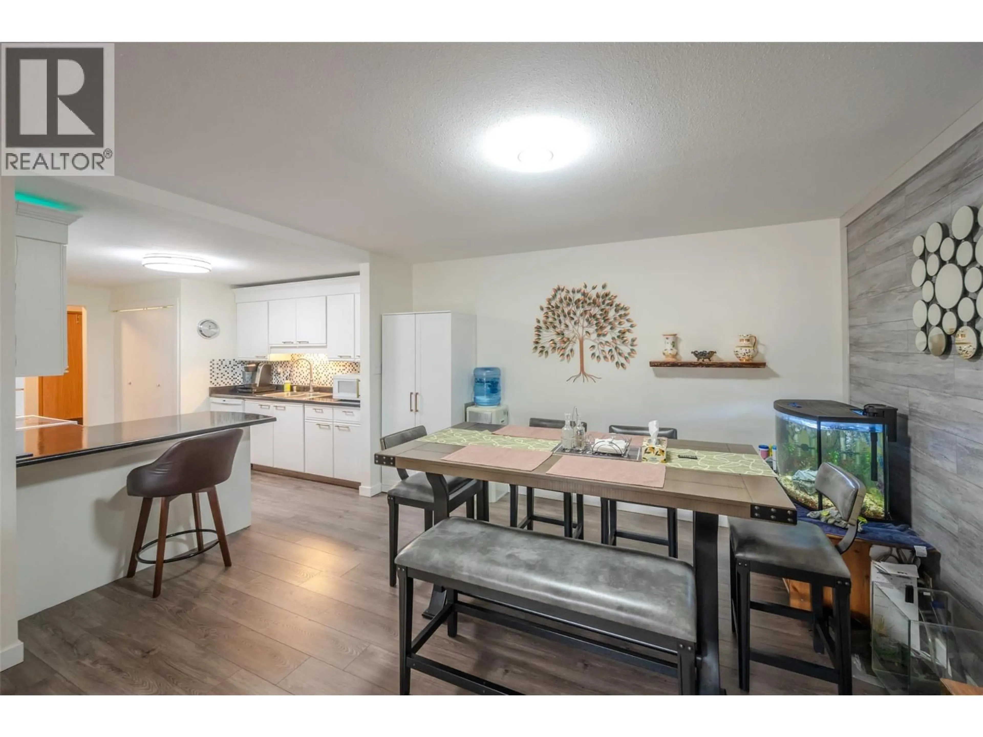 Open concept kitchen, unknown for 306 - 272 GREEN AVENUE, Penticton British Columbia V2A3T2