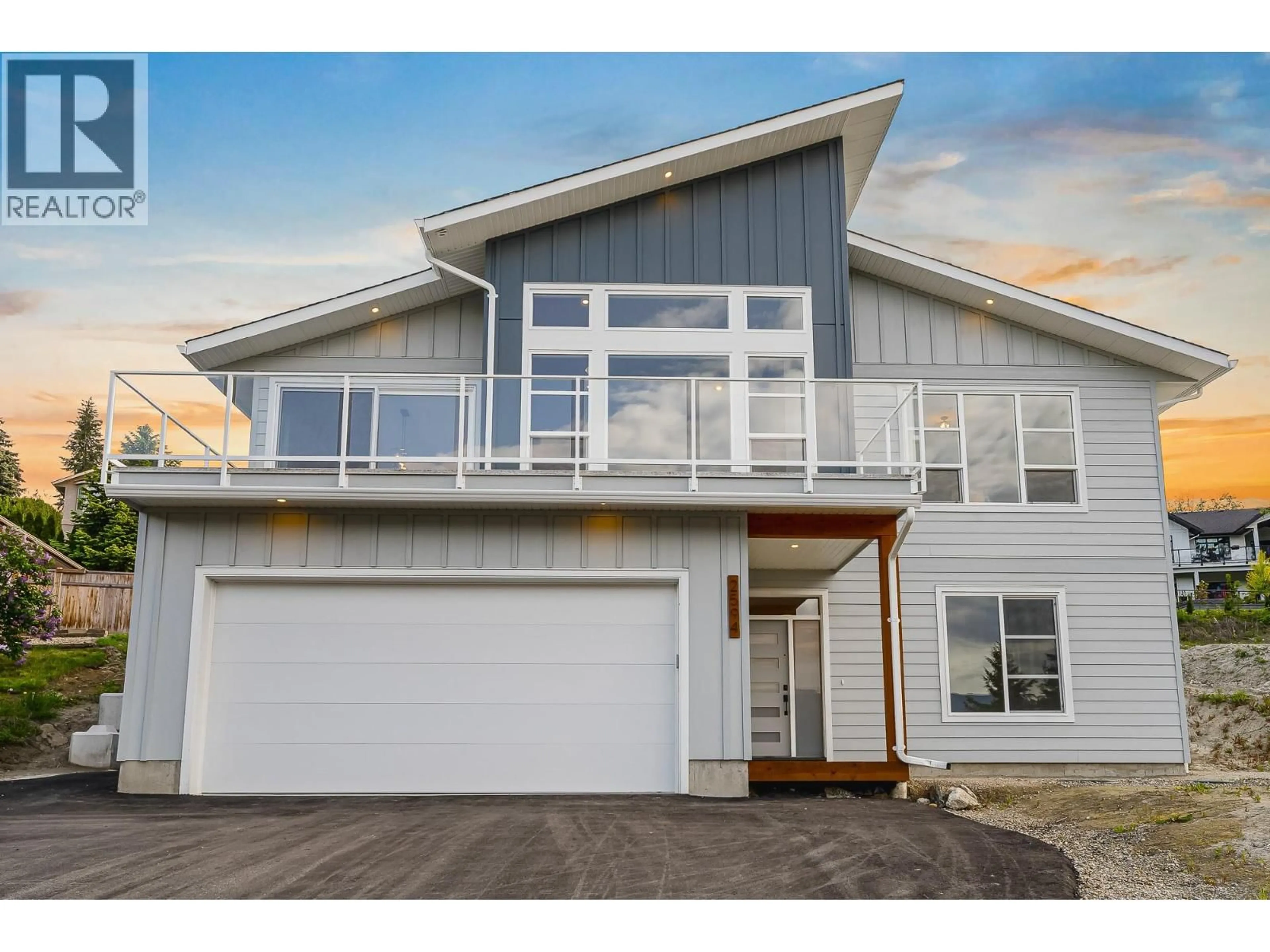 Home with vinyl exterior material, unknown for 2594 GRAND VIEW PLACE, Blind Bay British Columbia V0E1H2