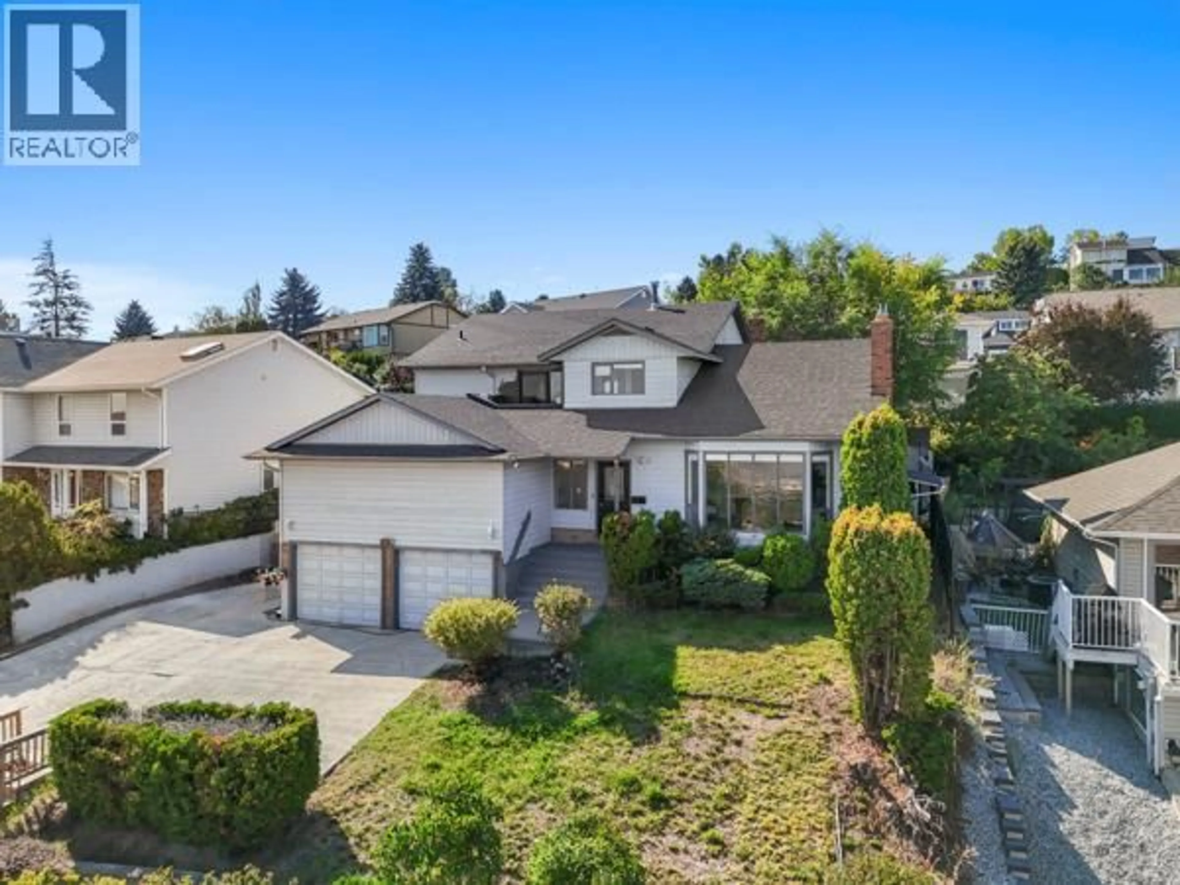 A pic from outside/outdoor area/front of a property/back of a property/a pic from drone, street for 2156 VAN HORNE DRIVE, Kamloops British Columbia V1S1L7