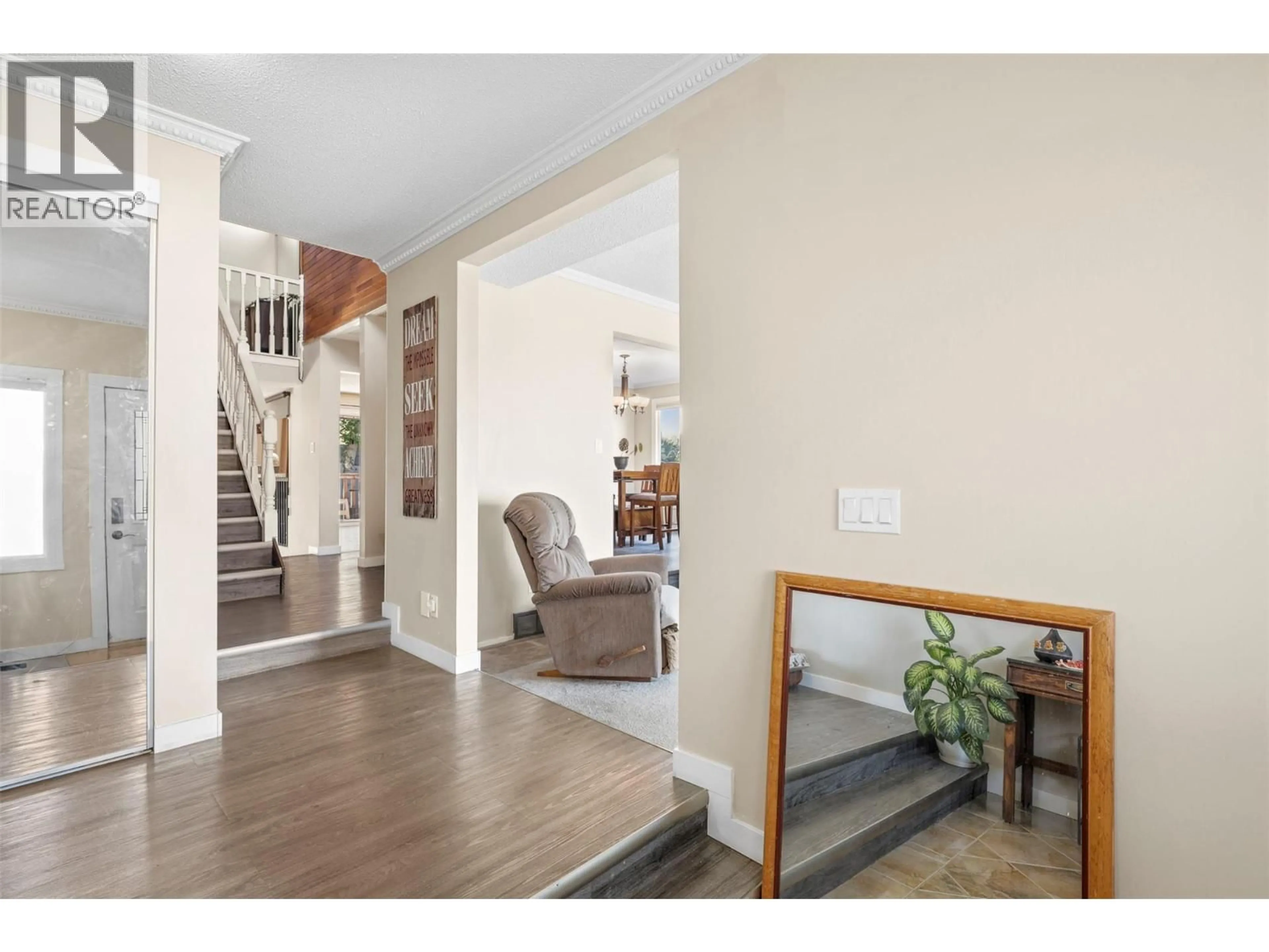 Indoor entryway for 2156 VAN HORNE DRIVE, Kamloops British Columbia V1S1L7