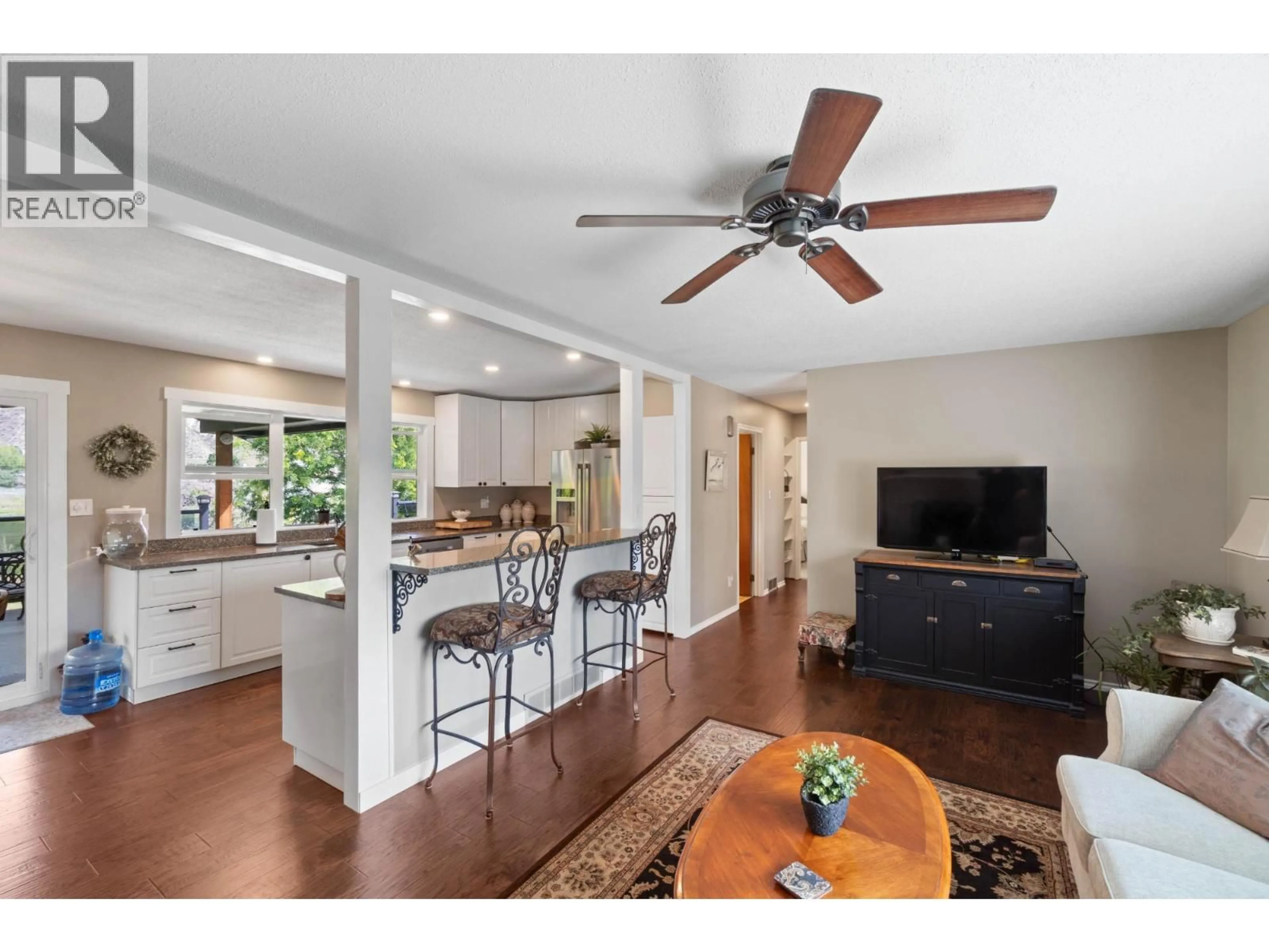 Open concept kitchen, unknown for 1747 OLD FERRY ROAD, Kamloops British Columbia V0E2M0