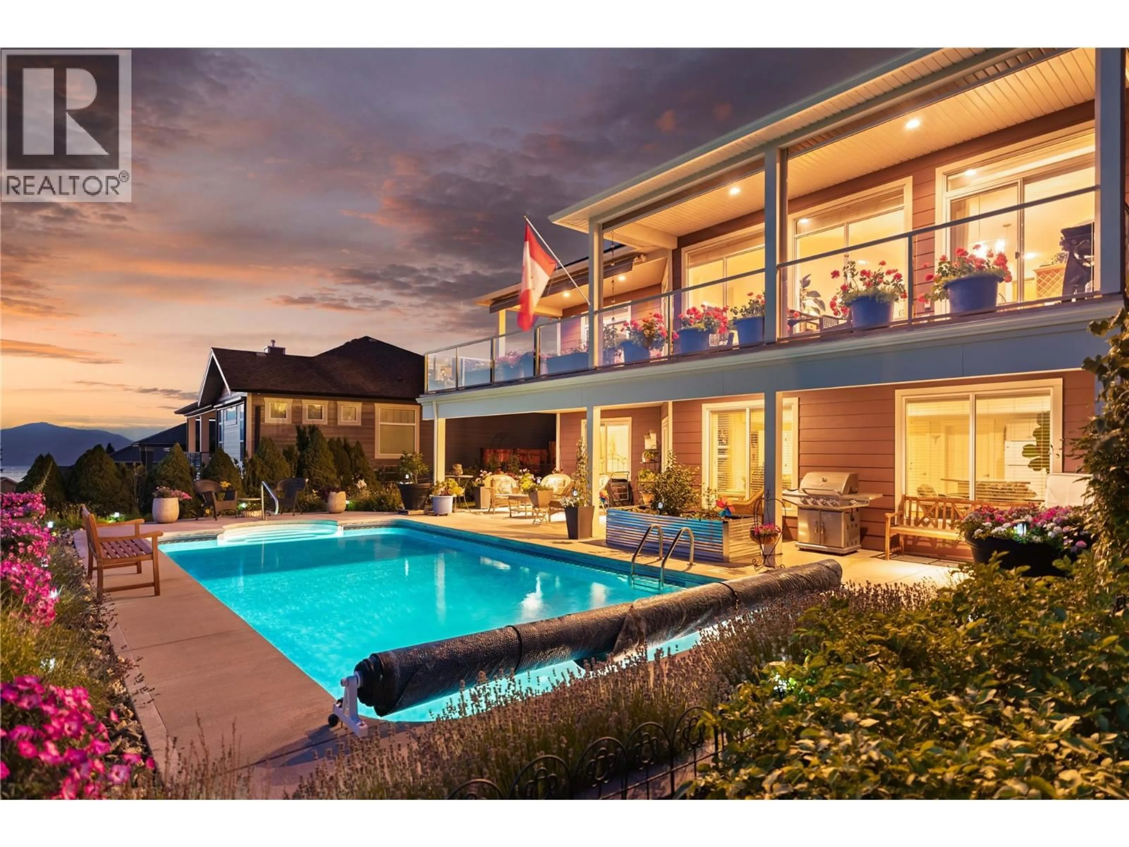 Pool for 860 KUIPERS CRESCENT, Kelowna British Columbia V1W5B1