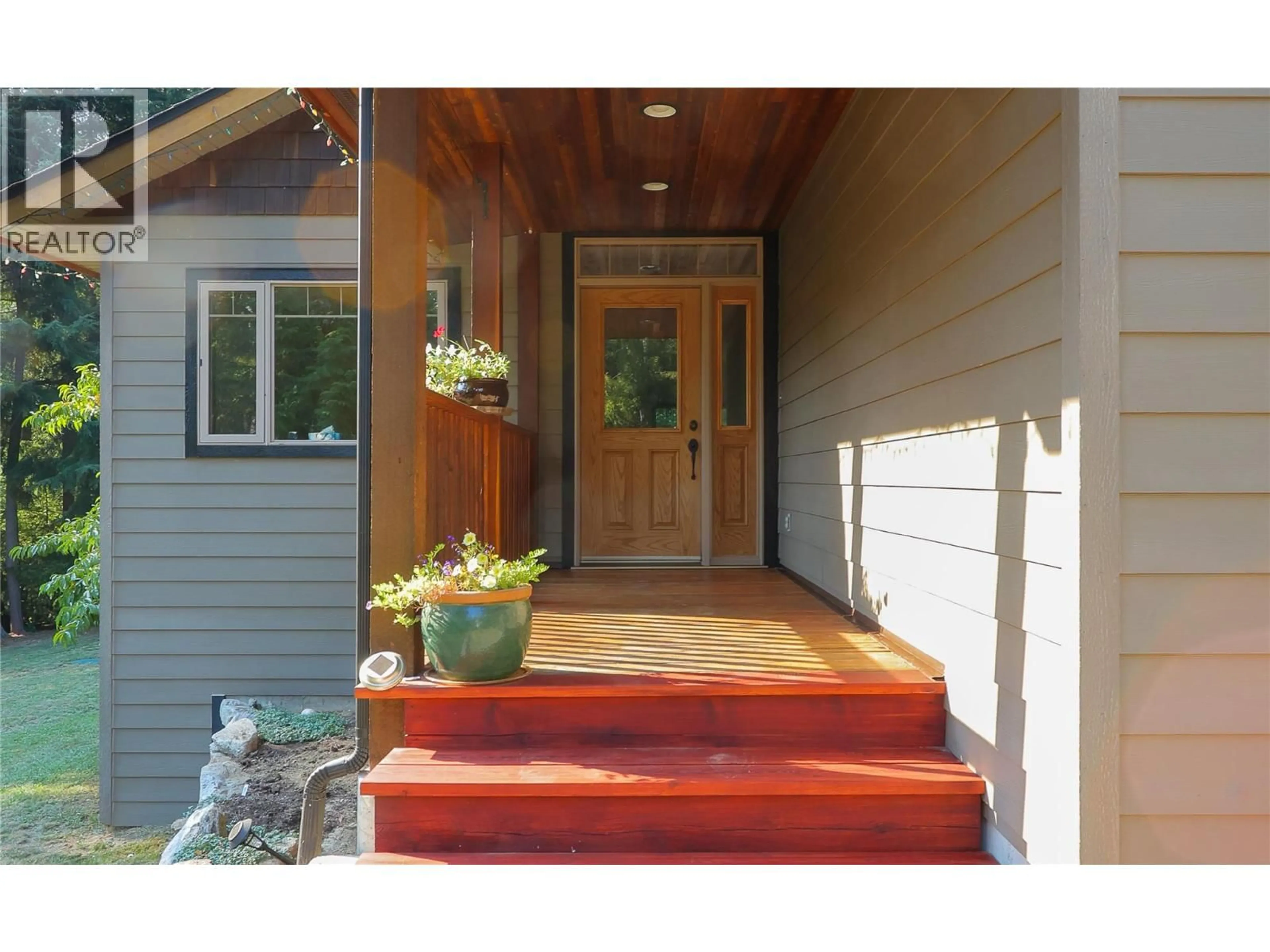 Indoor entryway for 2663 STORBO HEIGHTS ROAD, Slocan Park British Columbia V0G2E0