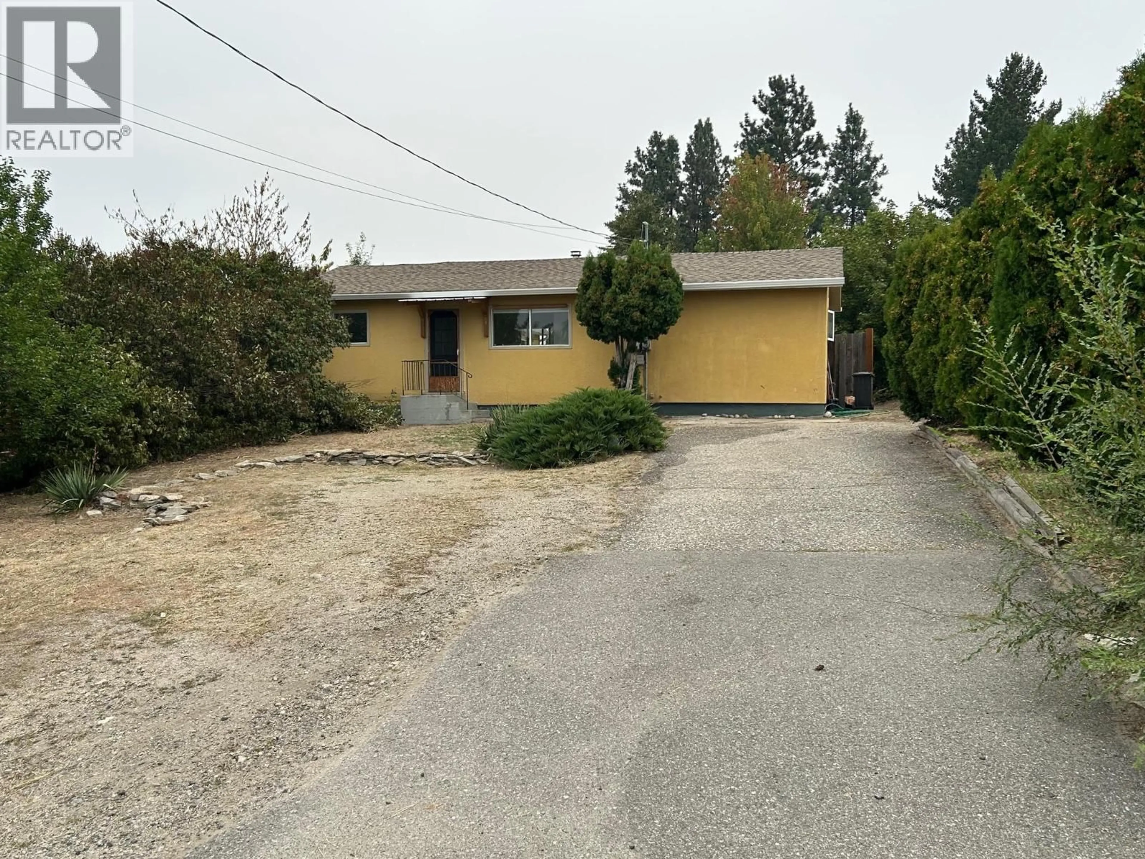 A pic from outside/outdoor area/front of a property/back of a property/a pic from drone, street for 3236 MCCULLOCH ROAD, Kelowna British Columbia V1W4G5