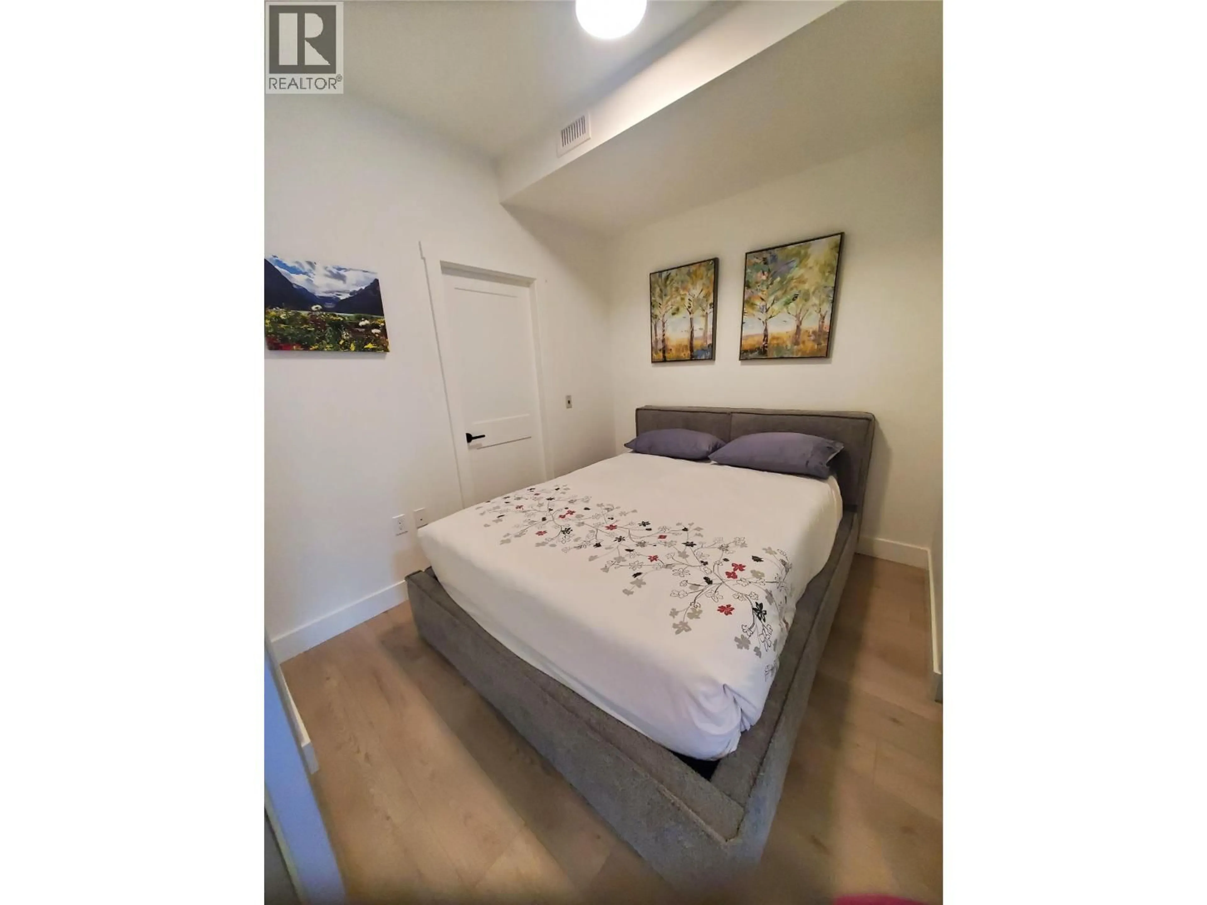 A pic of a room for 211 - 620 CORONATION AVENUE, Kelowna British Columbia V1Y7A1