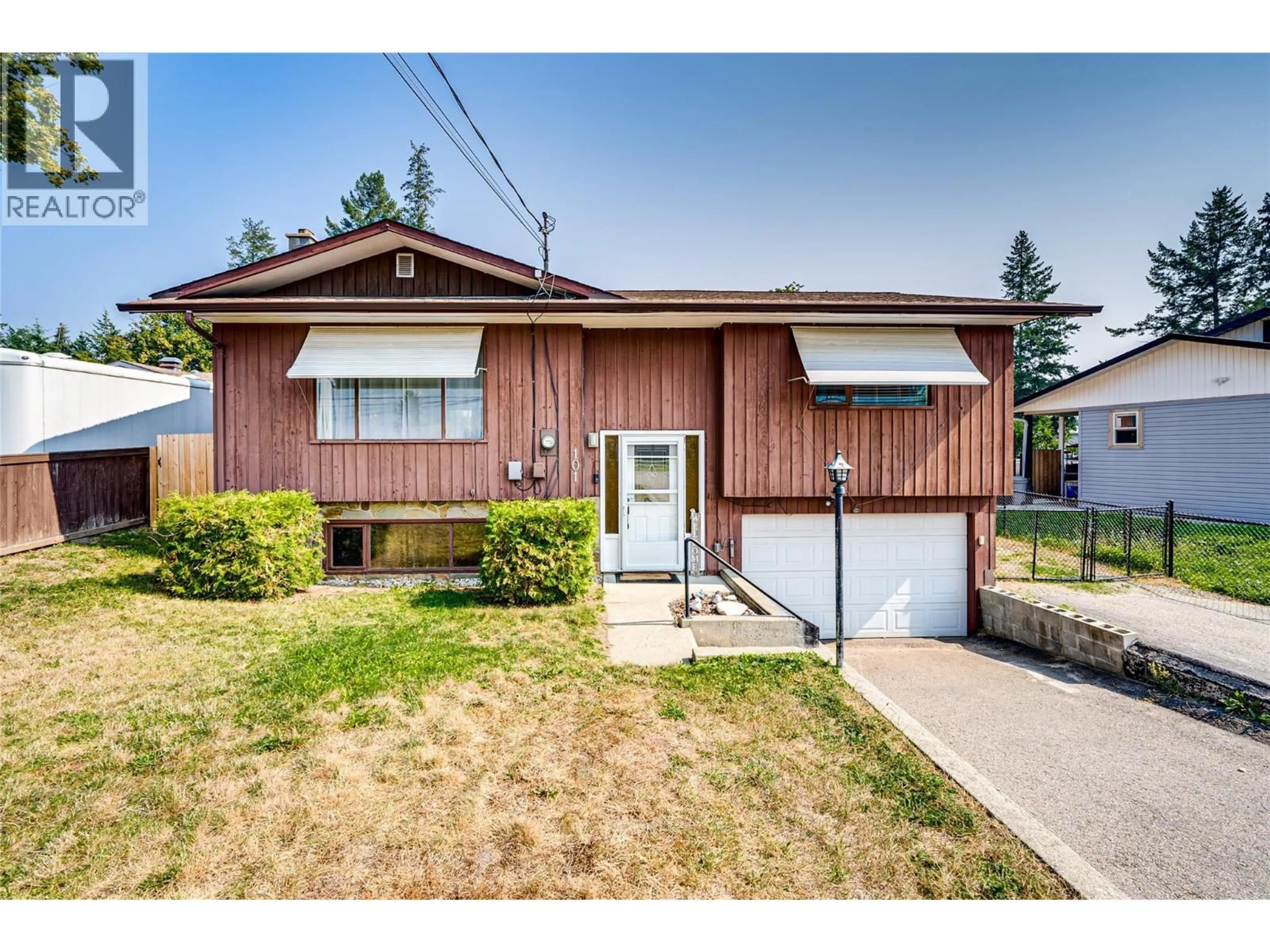 Home with vinyl exterior material, street for 101 CRESCENT DRIVE, Enderby British Columbia V0E1V2