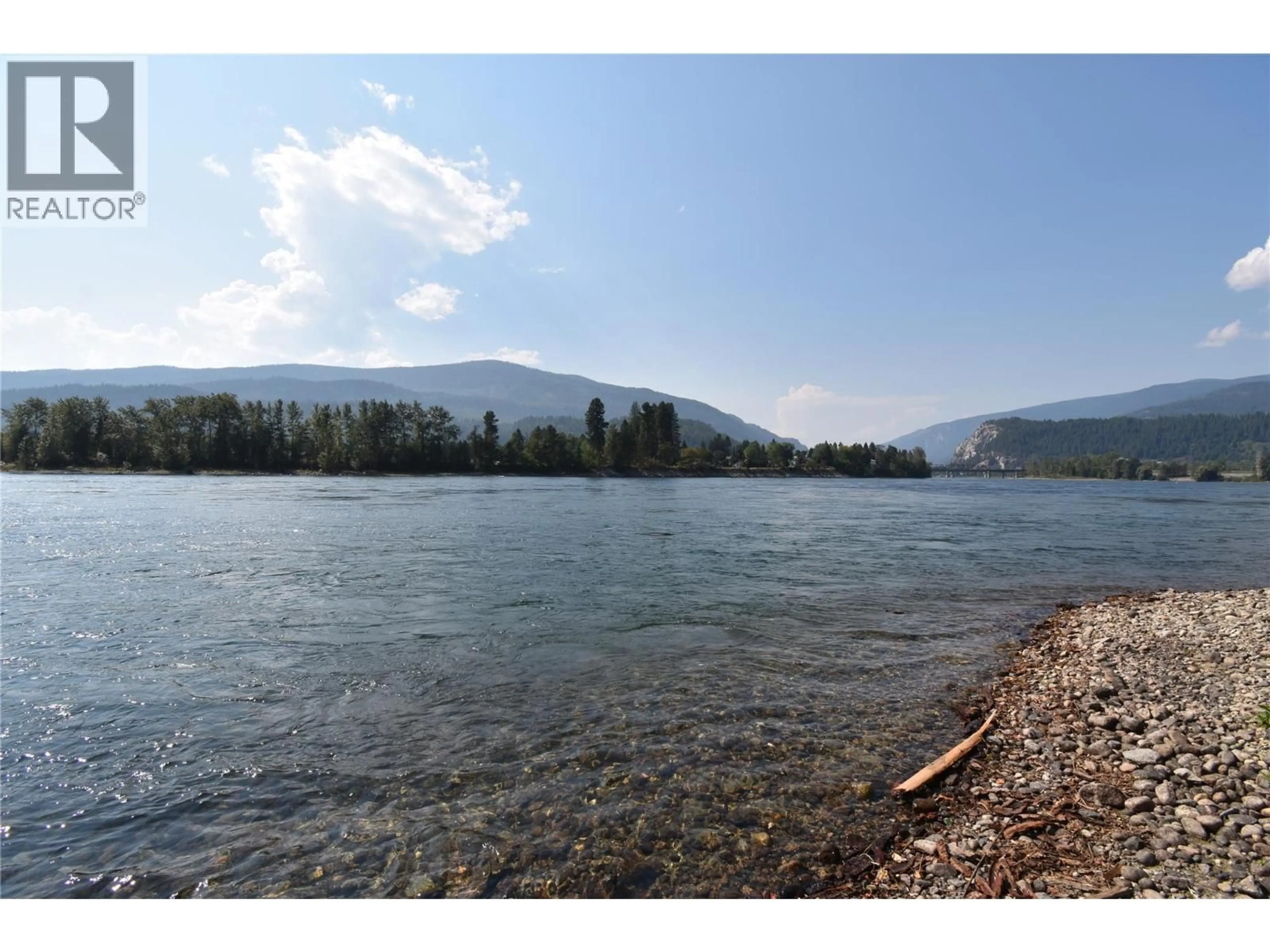 Blurry image for 1960 BRILLIANT ROAD, Castlegar British Columbia V1N4M2