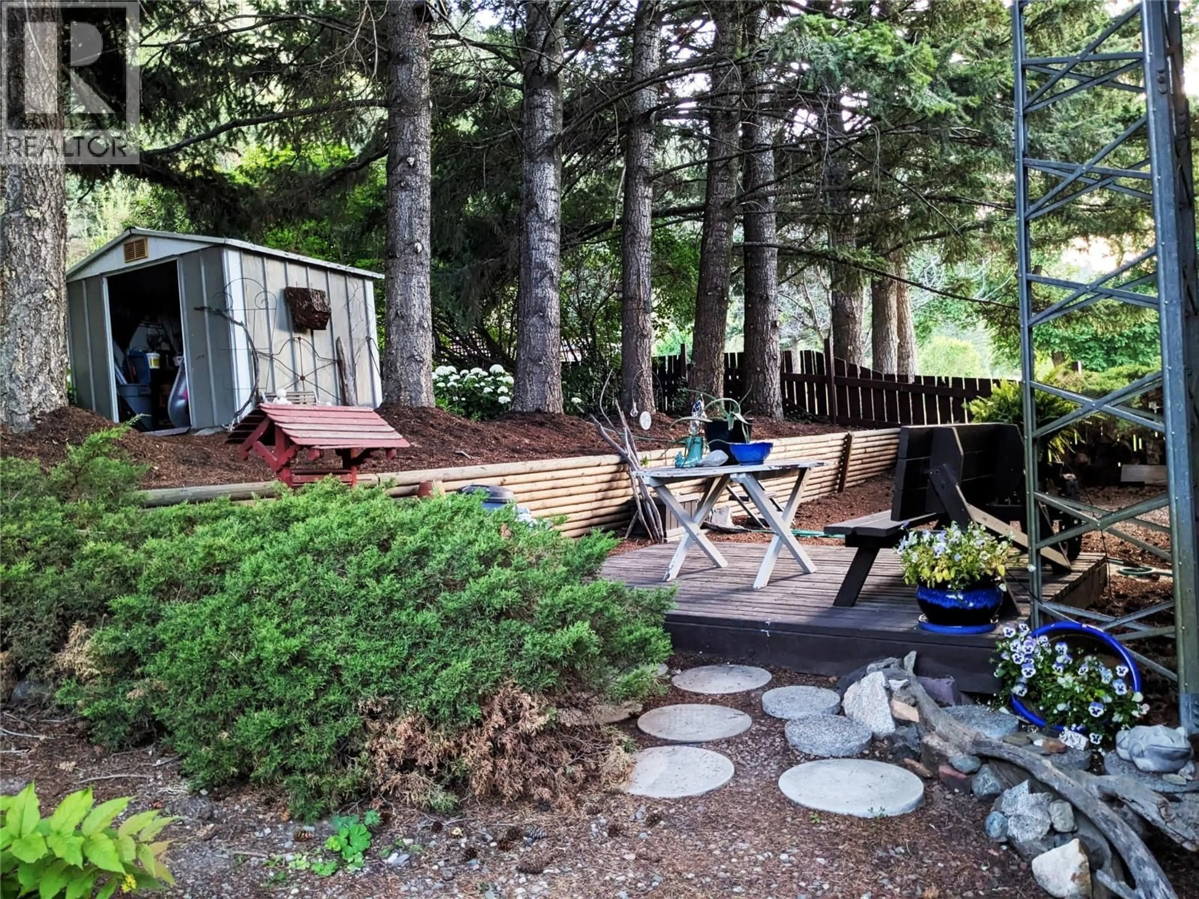 Patio, forest/trees view for 5901 DALLAS DRIVE, Kamloops British Columbia V2C4X3