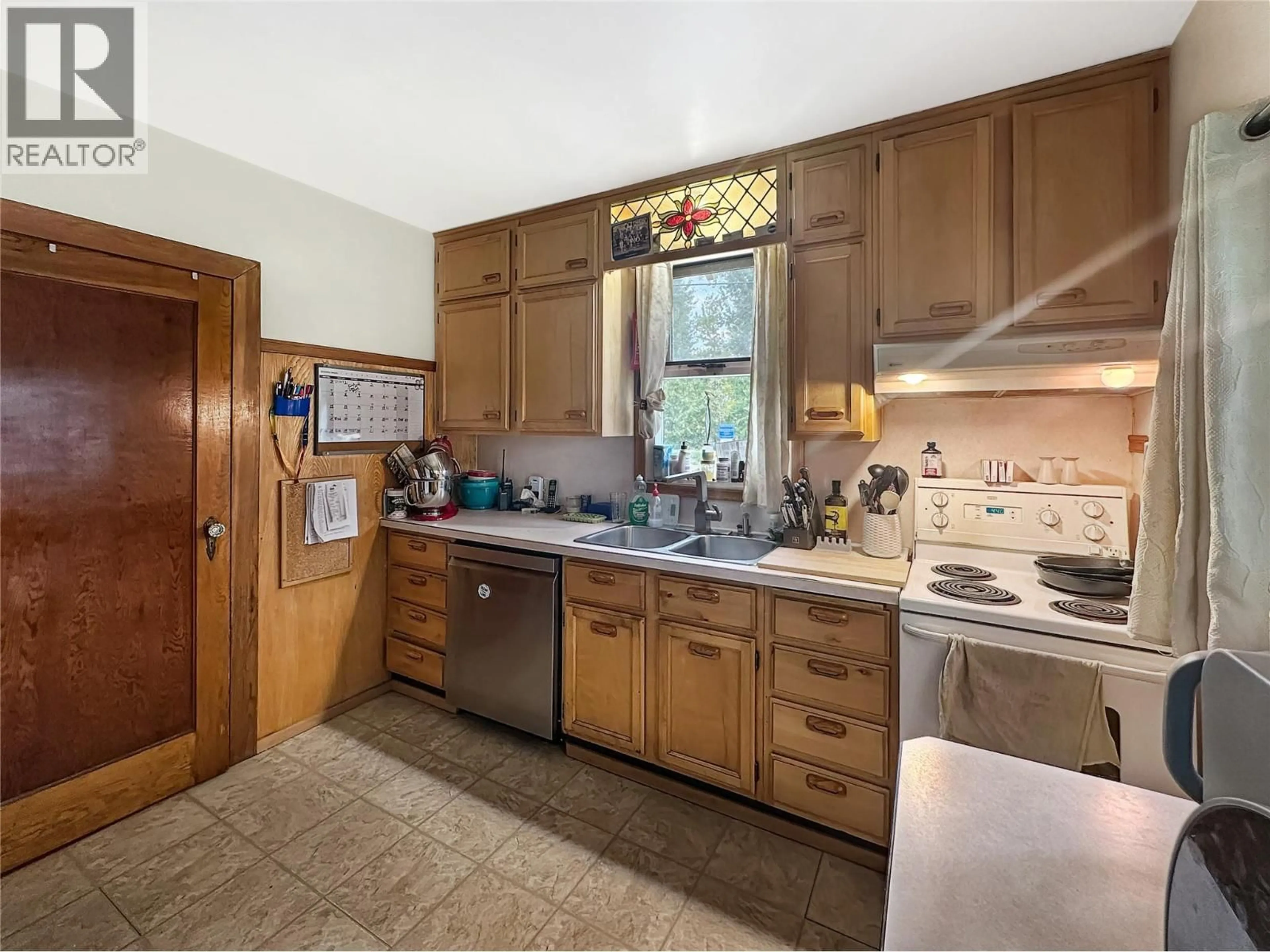 Standard kitchen, unknown for 60 ANGELA AVENUE, Princeton British Columbia V0X1W0