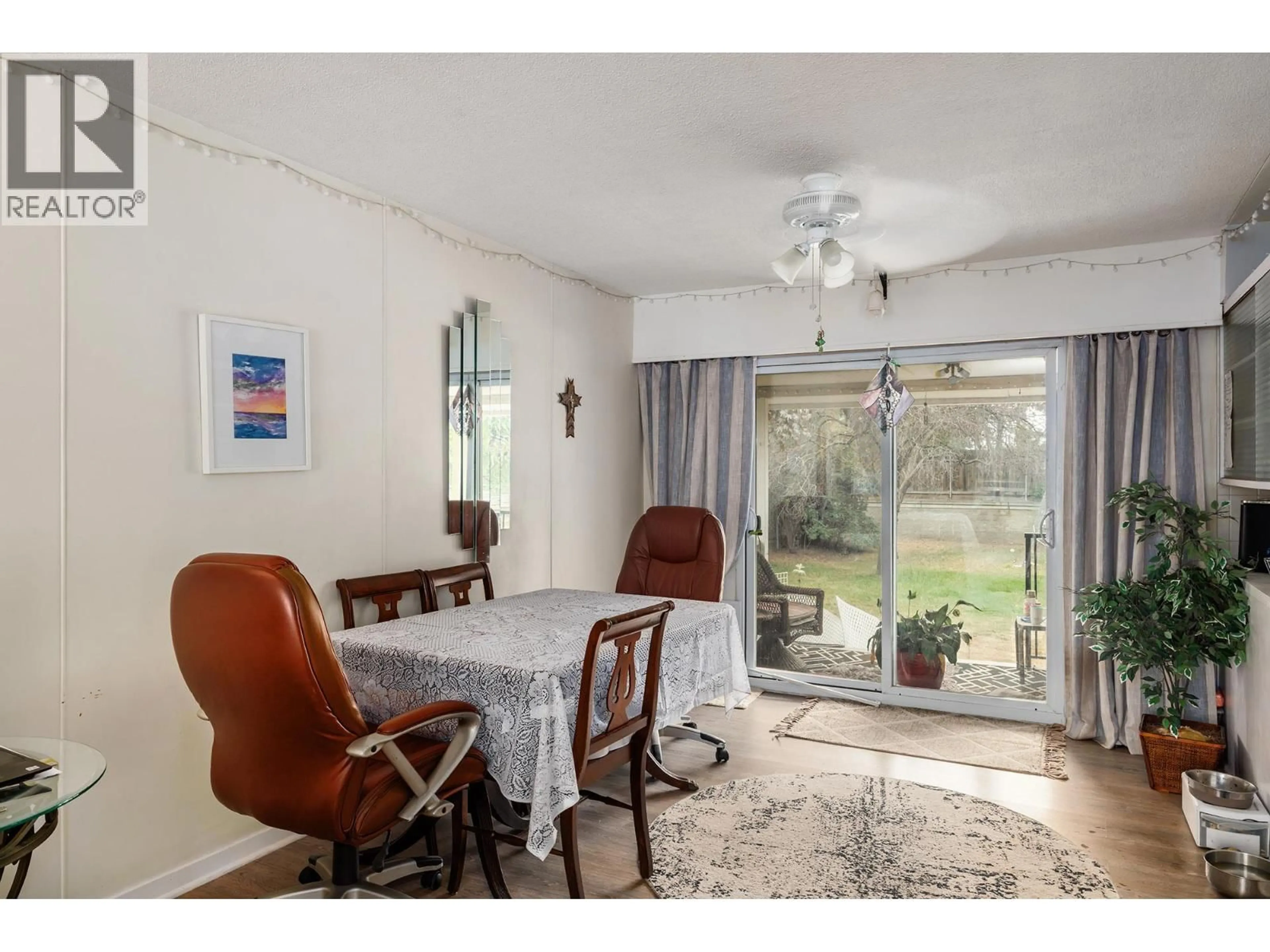 Dining room, unknown for 1211 CENTENNIAL CRESCENT, Kelowna British Columbia V1Y6K3