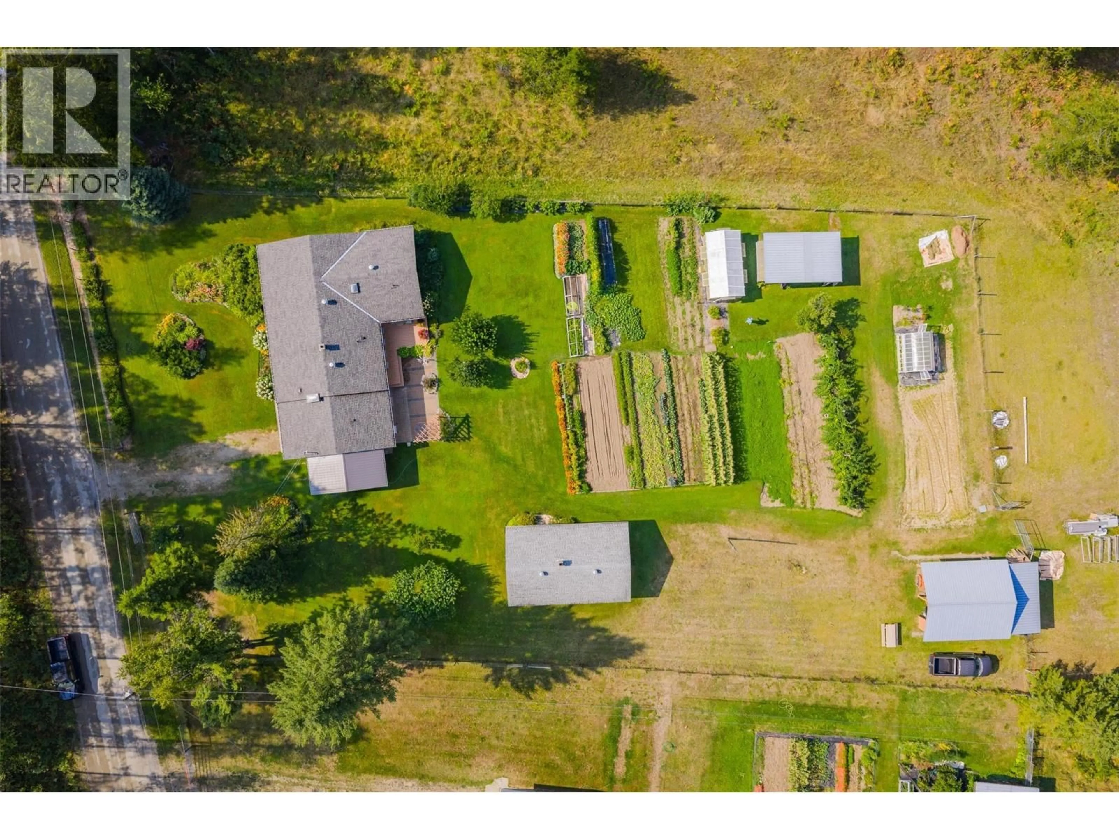A pic from outside/outdoor area/front of a property/back of a property/a pic from drone, unknown for 3712 THORPE ROAD, Krestova British Columbia V0G1H2