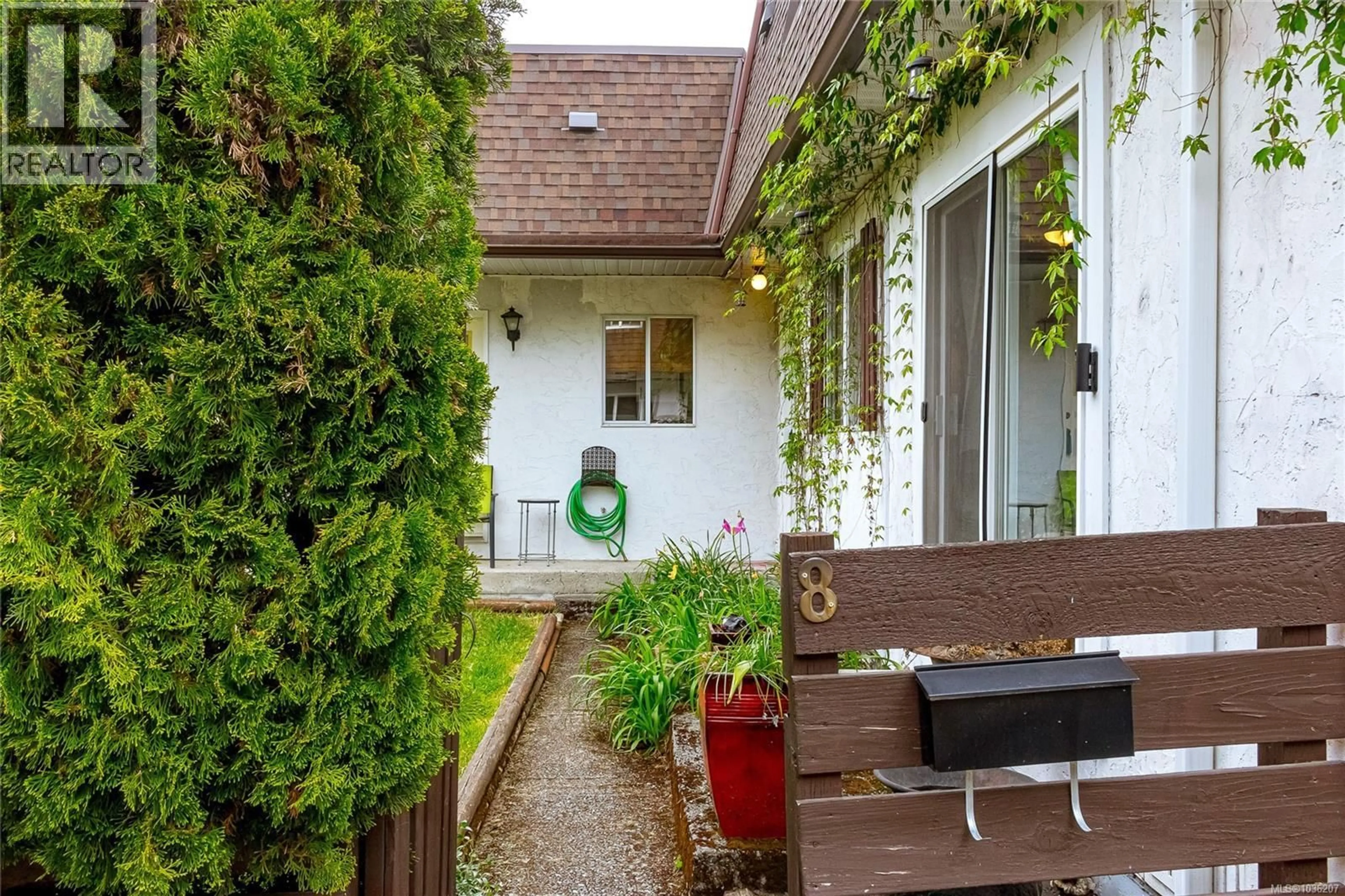 Patio, street for 8 - 3208 GIBBINS ROAD, Duncan British Columbia V9L1G8