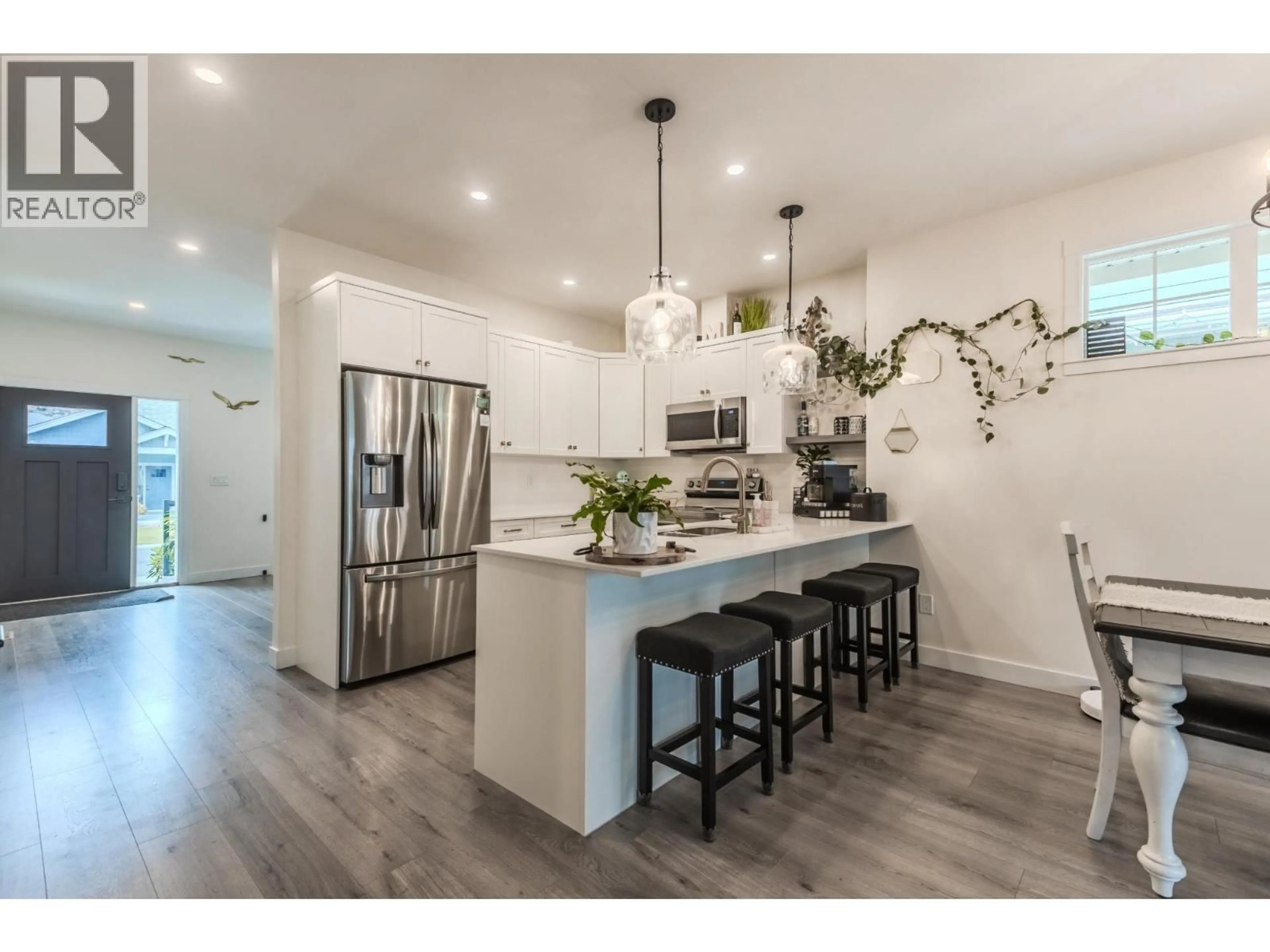 Open concept kitchen, unknown for 162 - 200 GRAND BOULEVARD, Kamloops British Columbia V2C0H3