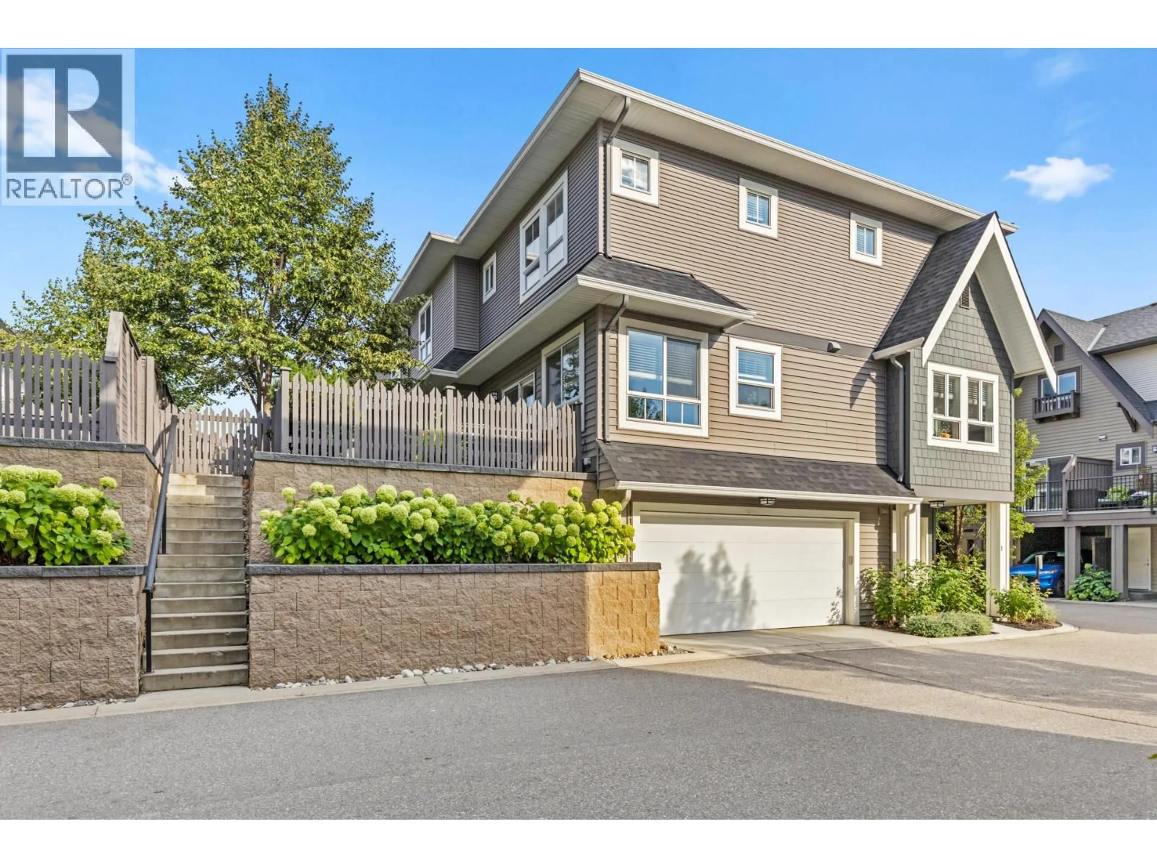 Unknown for 1 - 680 OLD MEADOWS ROAD, Kelowna British Columbia V1W5L4