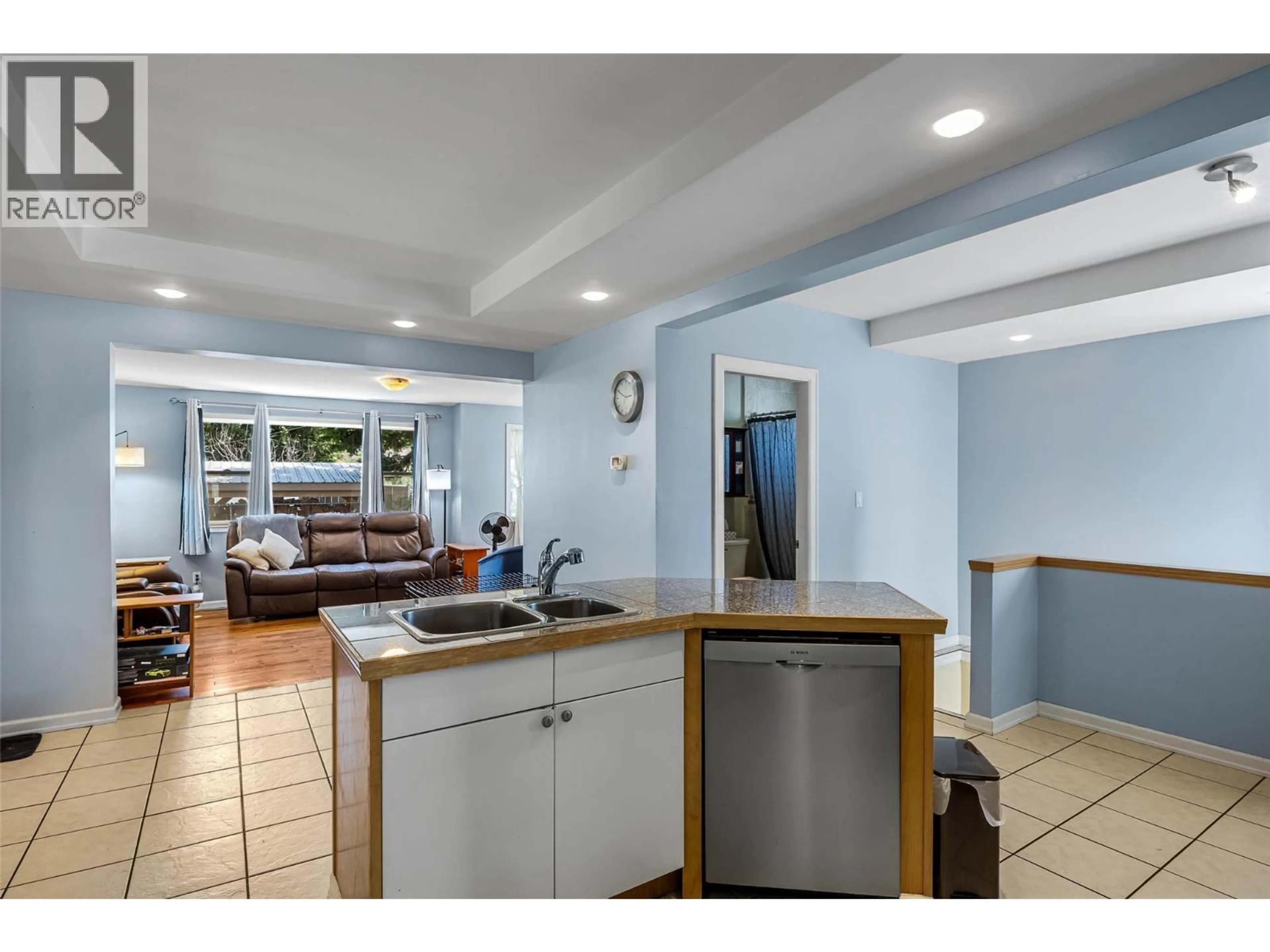 Open concept kitchen, ceramic/tile floor for 755 CRESTLINE STREET, Kamloops British Columbia V2B5X2