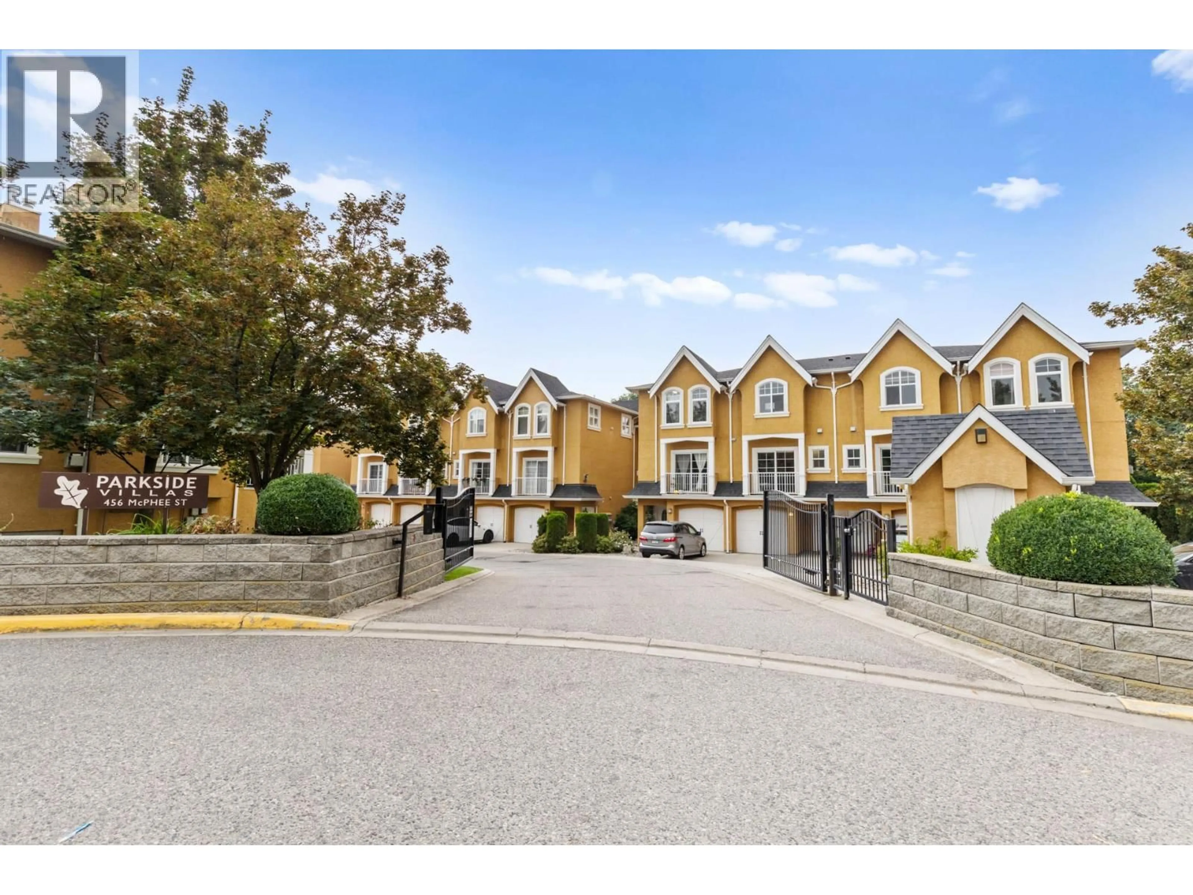 A pic from outside/outdoor area/front of a property/back of a property/a pic from drone, street for 124 - 456 MCPHEE STREET, Kelowna British Columbia V1X6X5