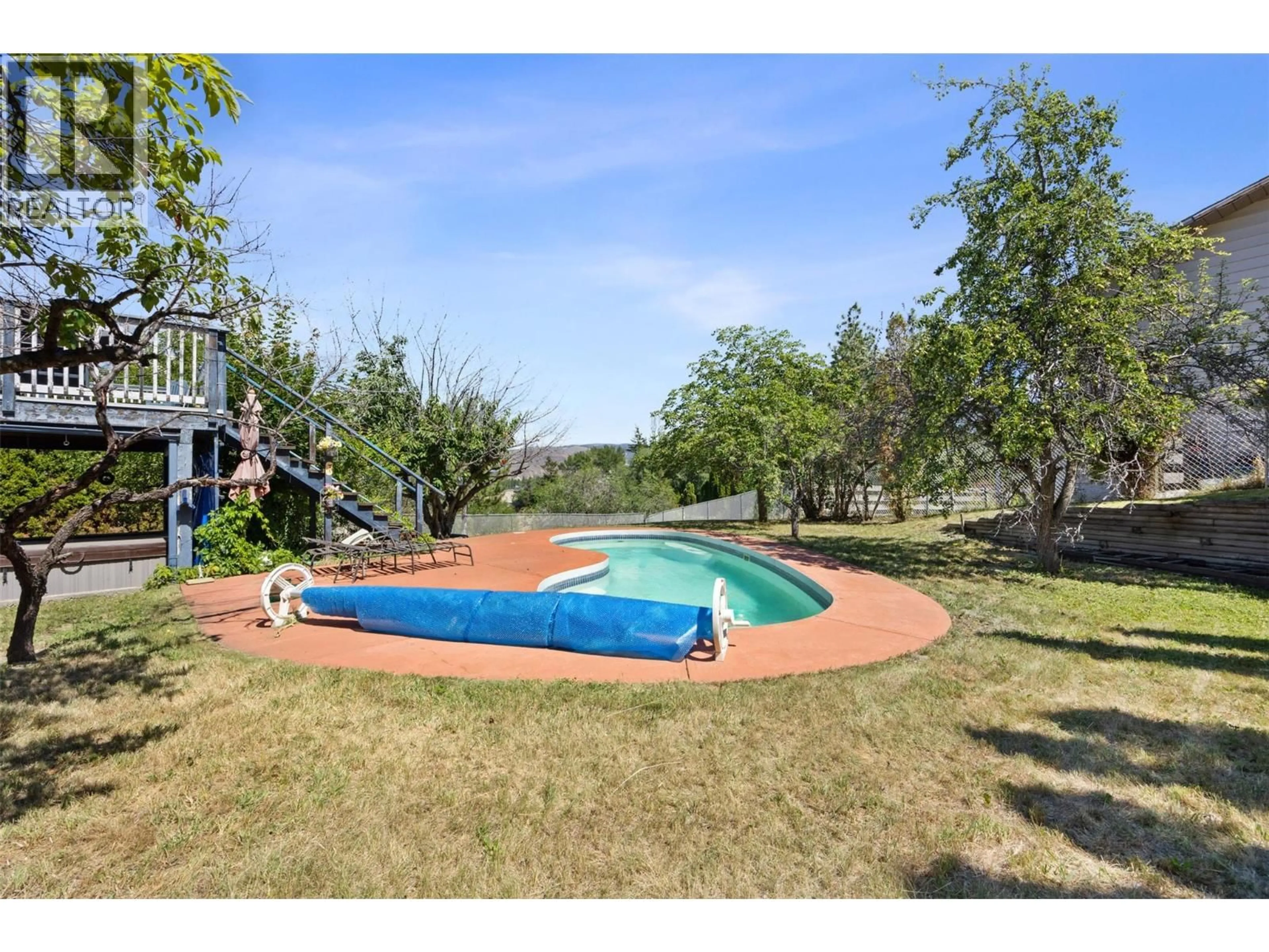 Pool for 906 KLAHANIE DRIVE, Kamloops British Columbia V2C5R2