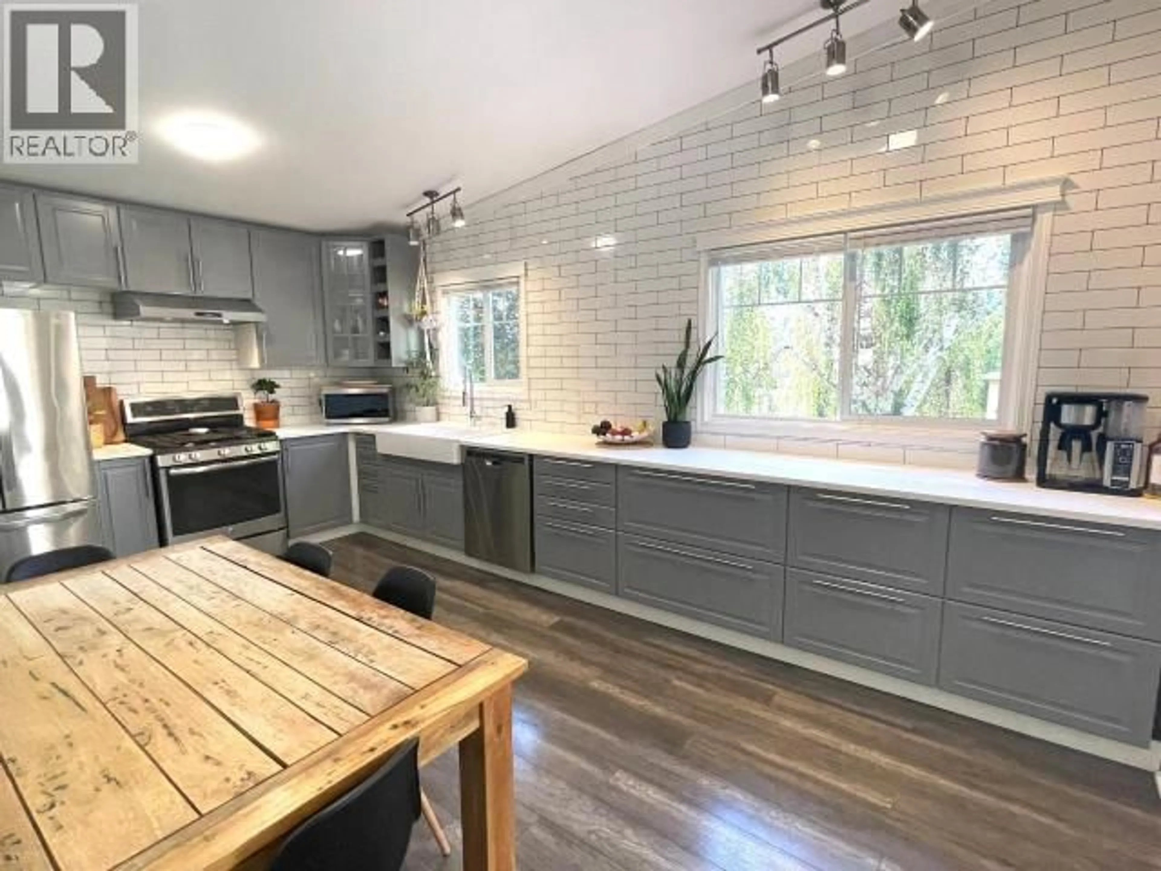 Open concept kitchen, unknown for 2387 REID AVENUE, Merritt British Columbia V1K1H6