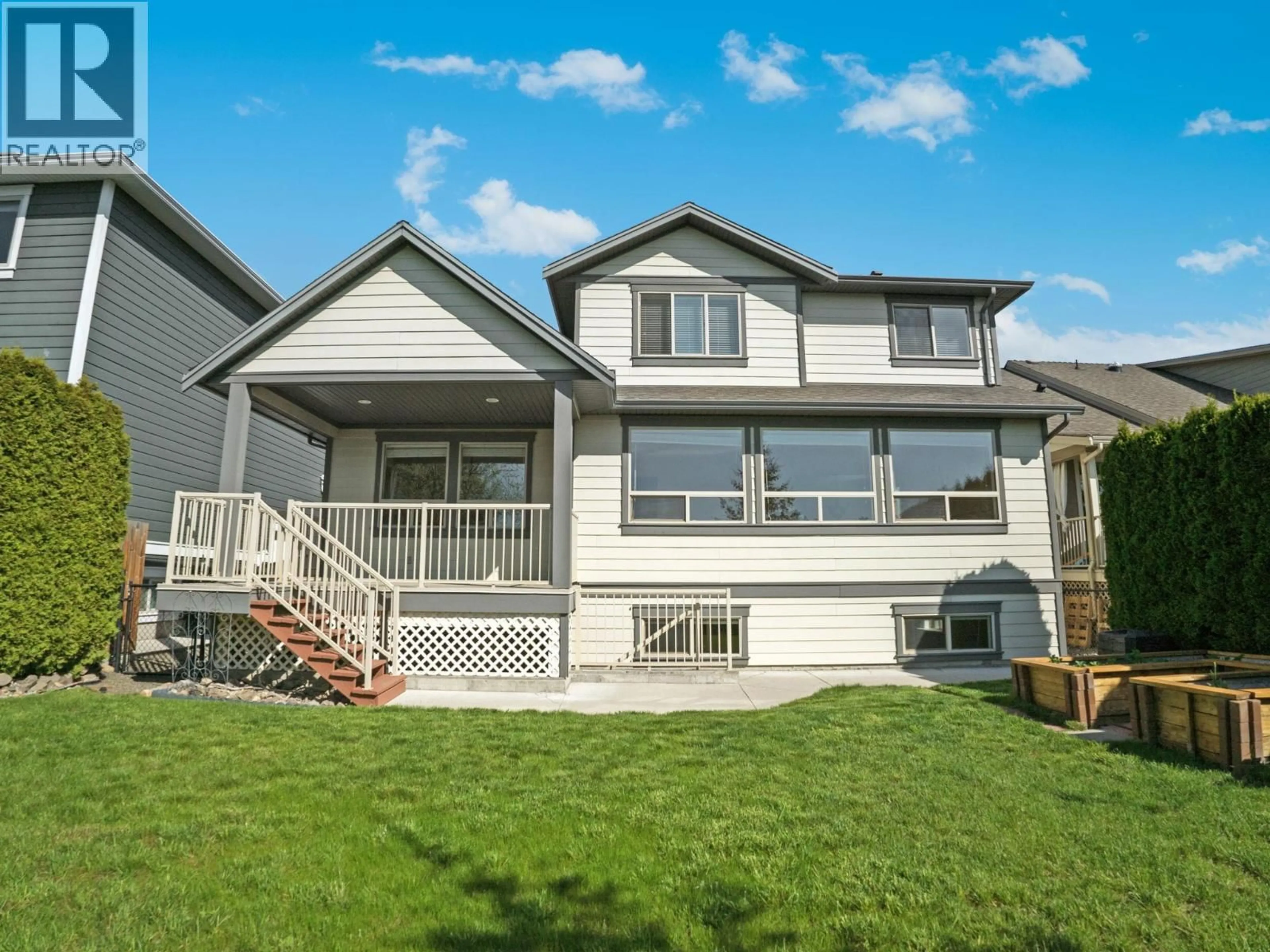 Home with vinyl exterior material, unknown for 4 - 2051 SUNVIEW DRIVE, West Kelowna British Columbia V1Z4C2