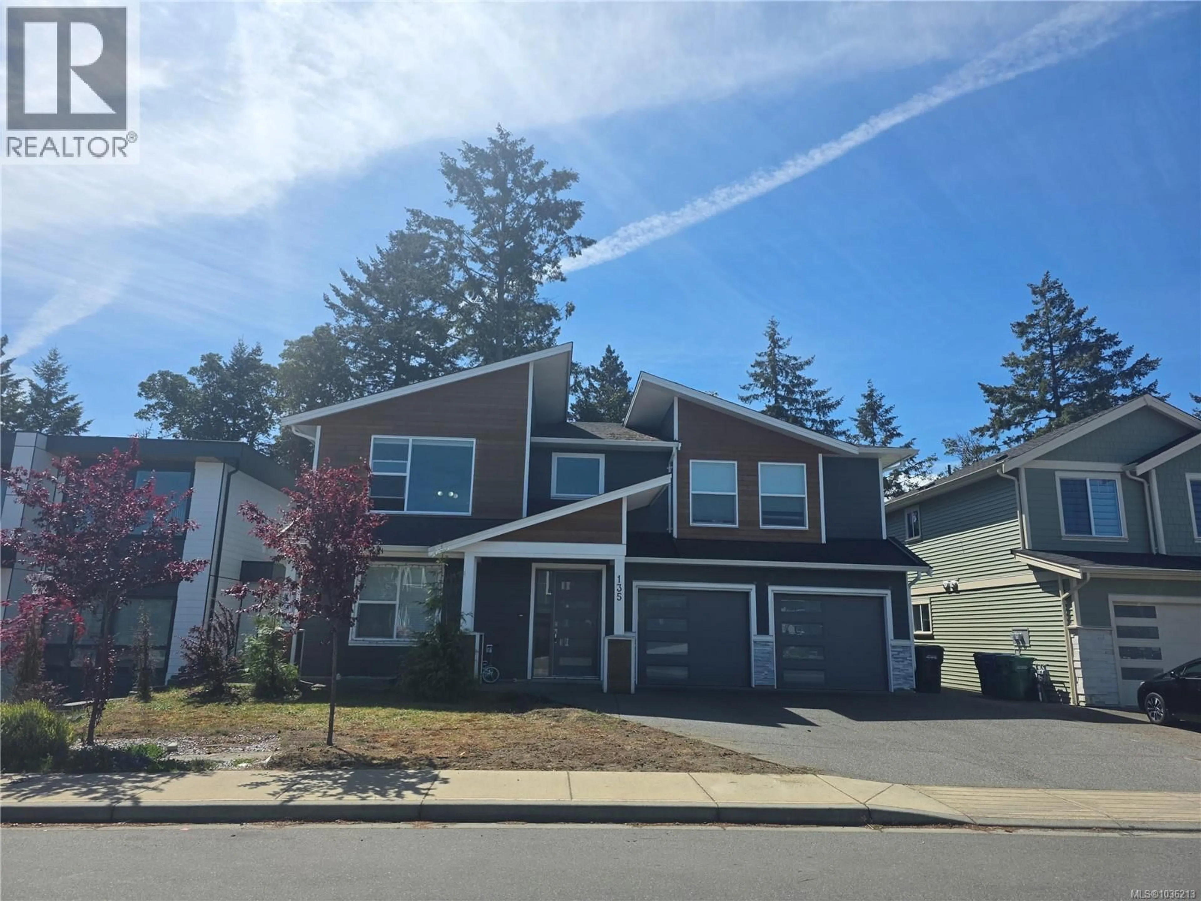 Home with vinyl exterior material, street for 135 LINDQUIST ROAD, Nanaimo British Columbia V9T0J9