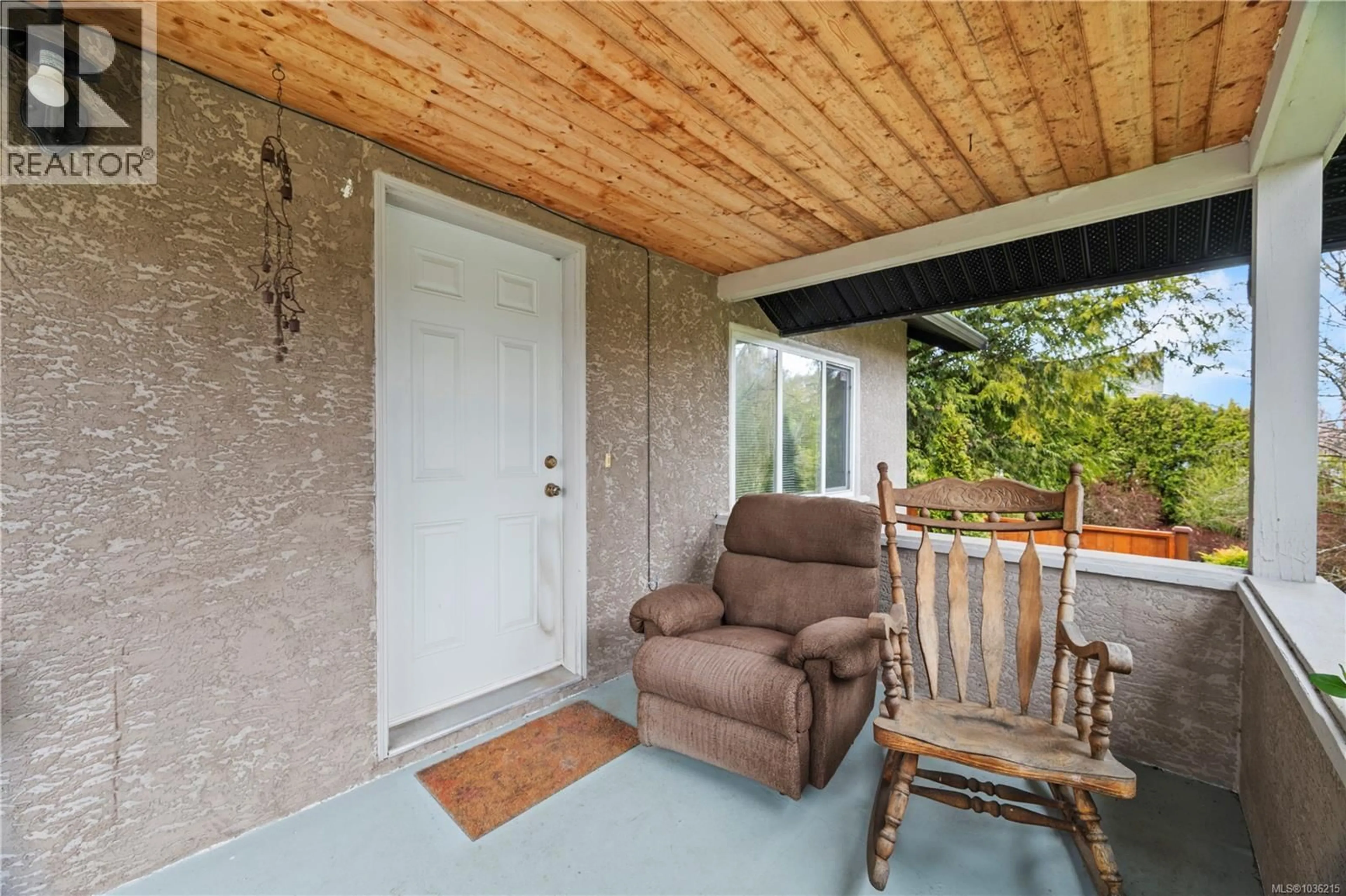 Patio, water/lake/river/ocean view for 2614 SCOTT STREET, Victoria British Columbia V8R4H9