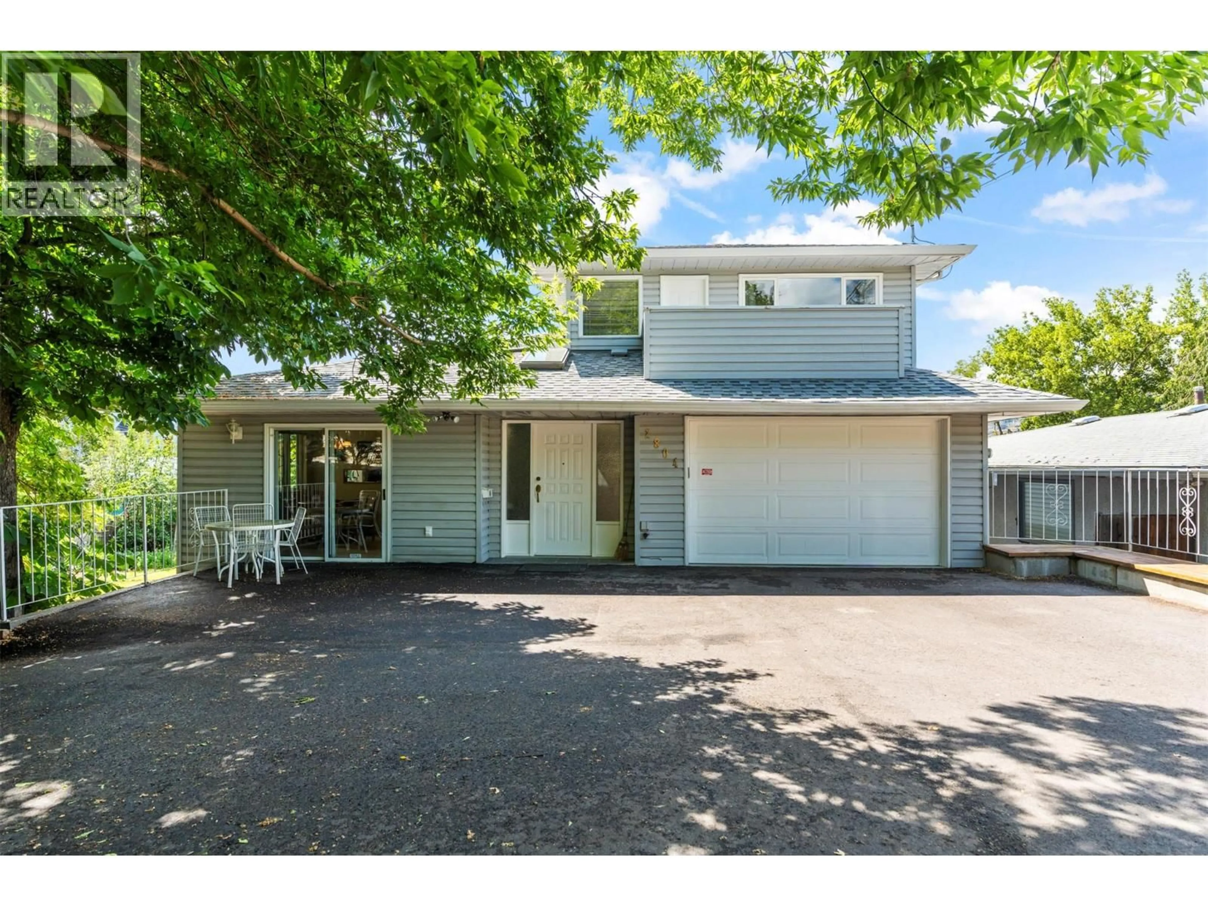A pic from outside/outdoor area/front of a property/back of a property/a pic from drone, street for 2804 25 STREET, Vernon British Columbia V1T4P9