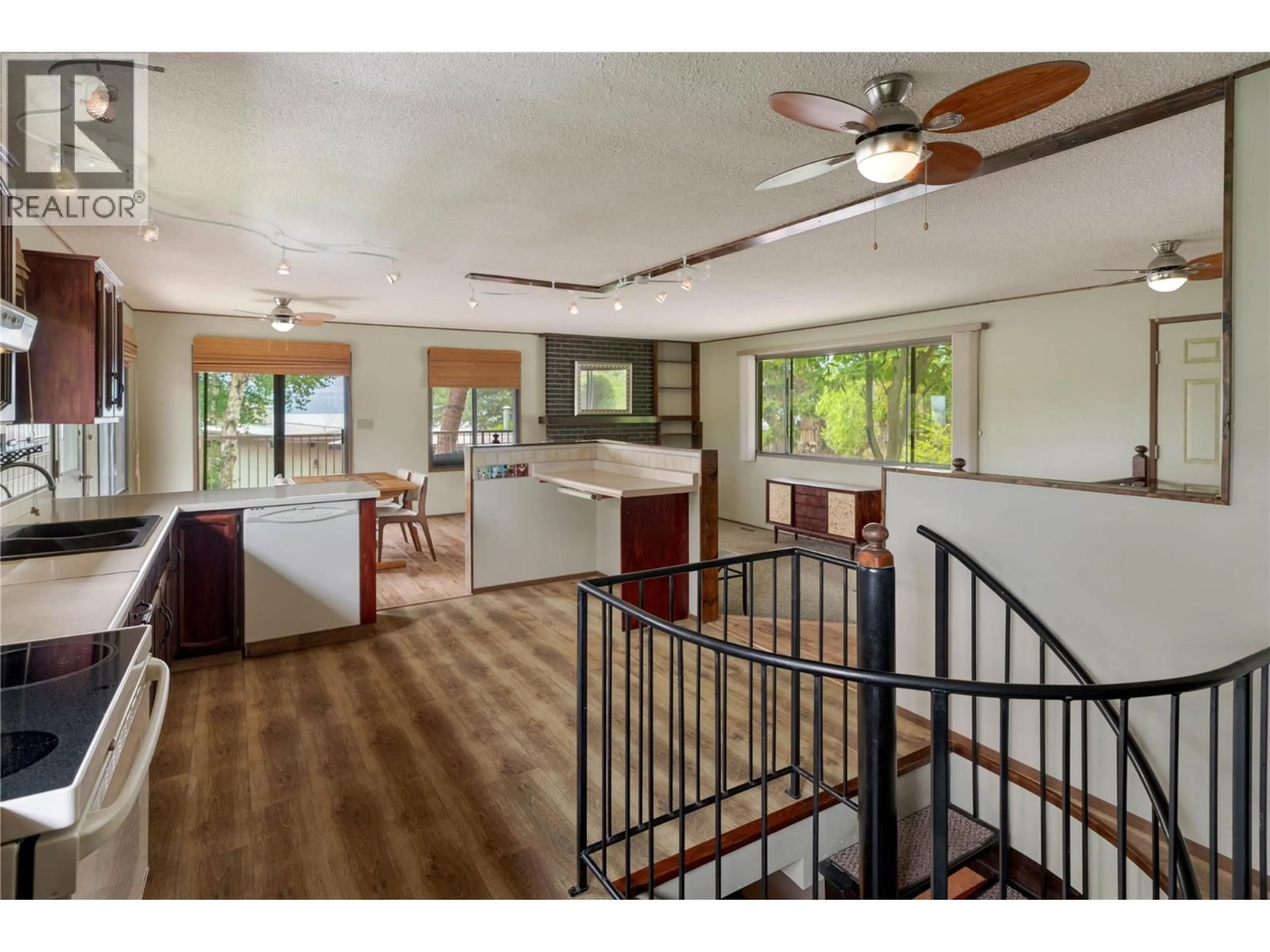 Open concept kitchen, unknown for 1048 ALLISON PLACE, West Kelowna British Columbia V1Z2E2