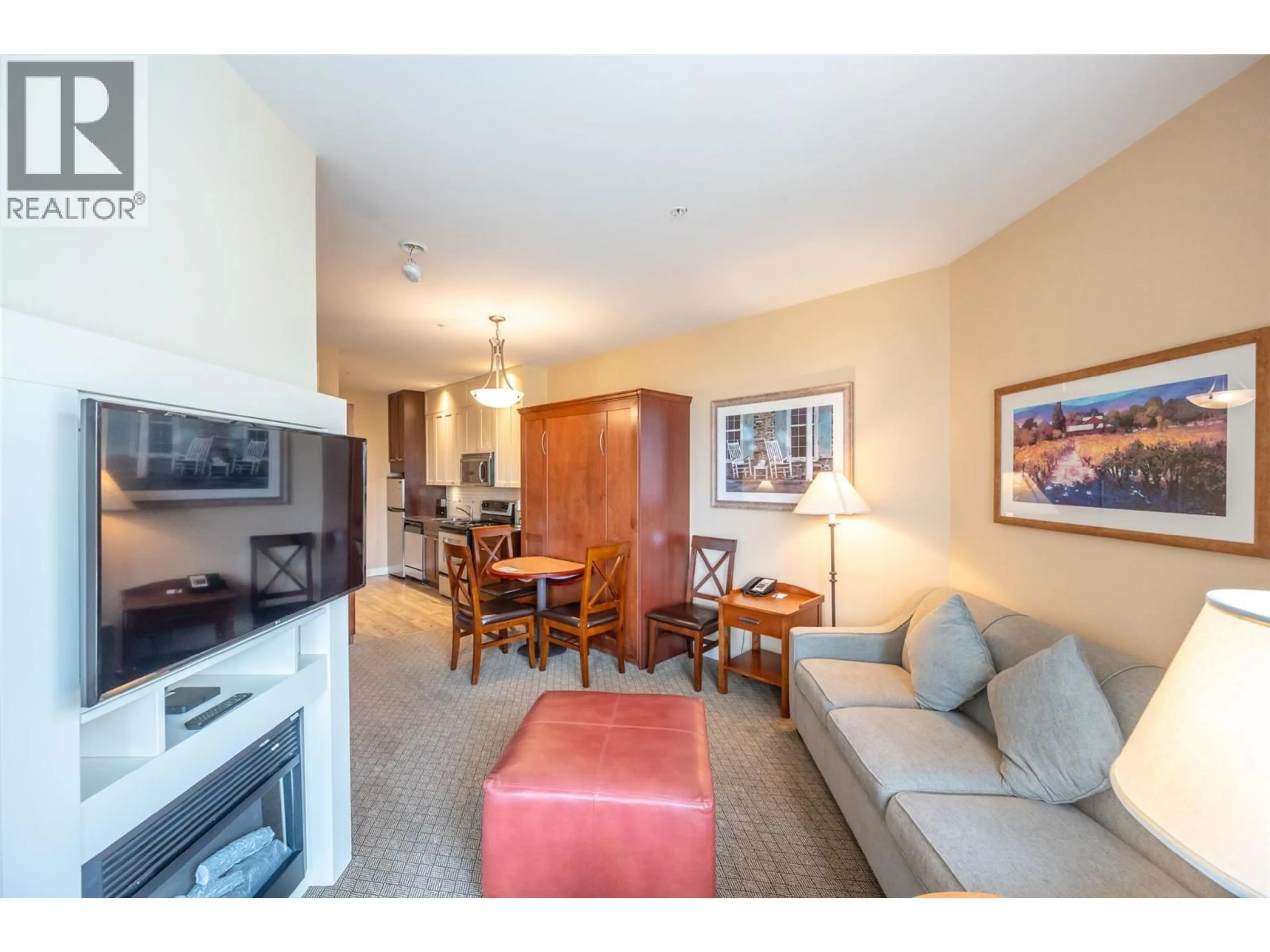 Living room with furniture, unknown for 227 - 13011 LAKESHORE DRIVE, Summerland British Columbia V0H1Z1